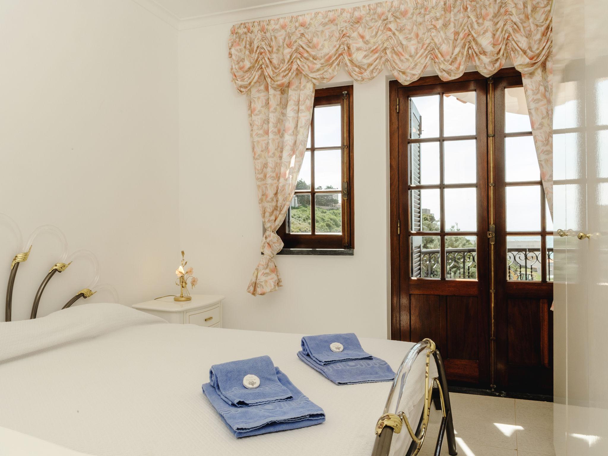 Foto 7 - Apartamento de 4 habitaciones en Mafra con jardín y vistas al mar