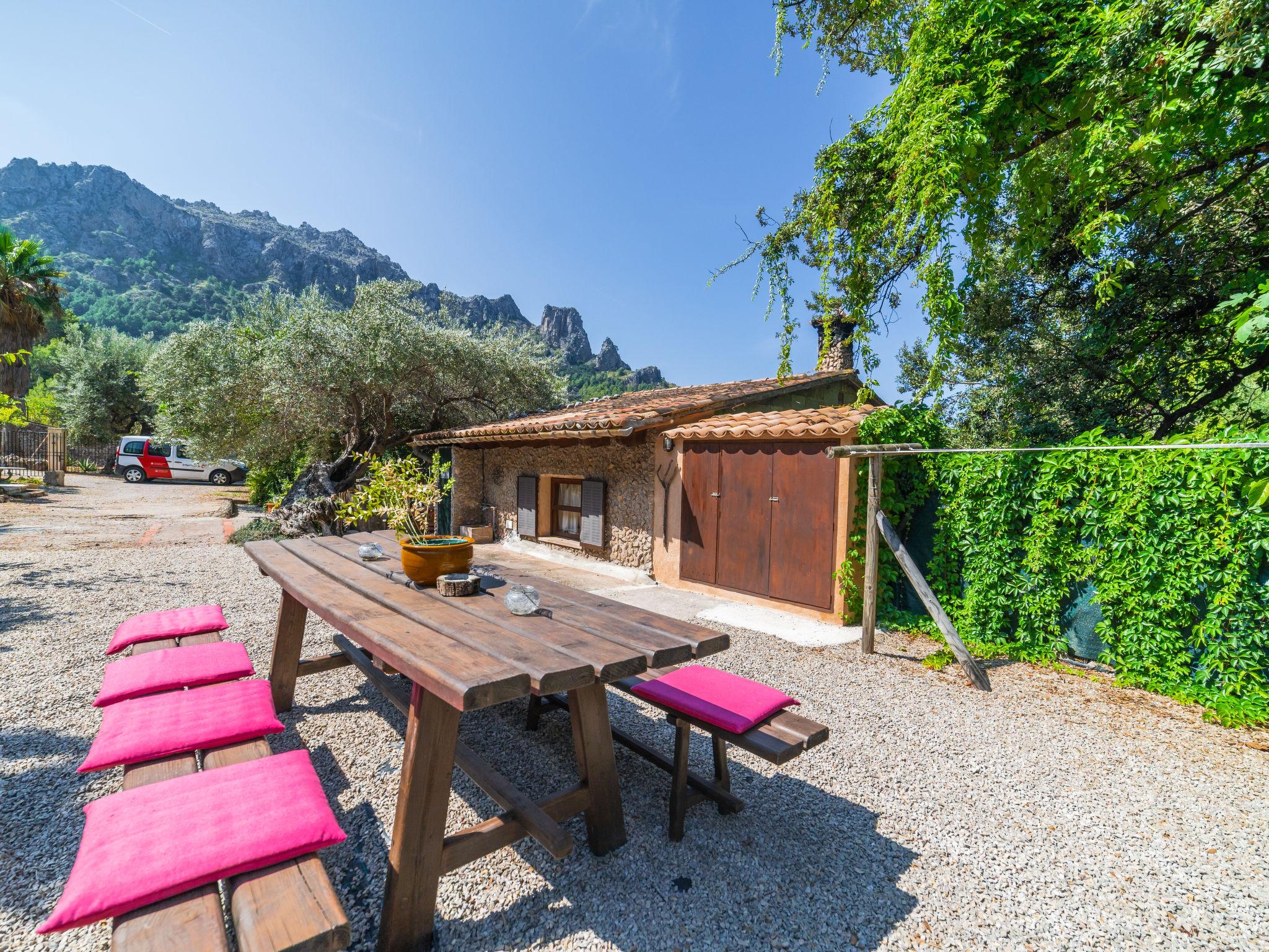 Photo 3 - Maison de 3 chambres à Escorca avec jardin et vues à la mer