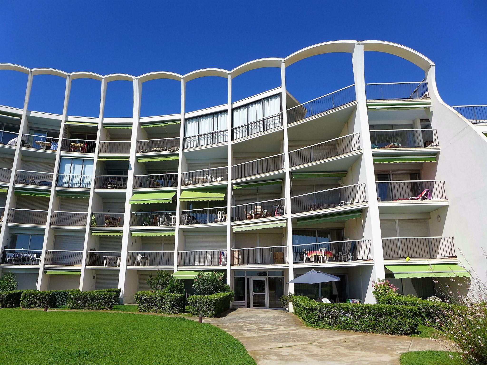 Photo 15 - Apartment in La Grande-Motte with swimming pool and sea view