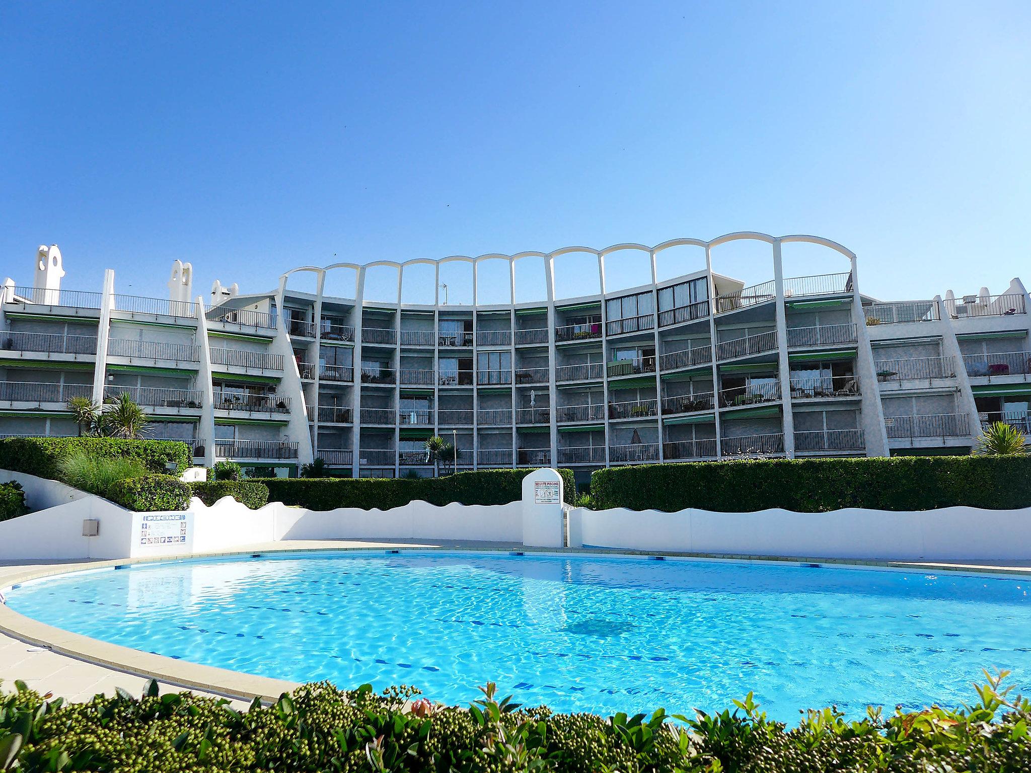 Foto 1 - Apartamento en La Grande-Motte con piscina y vistas al mar