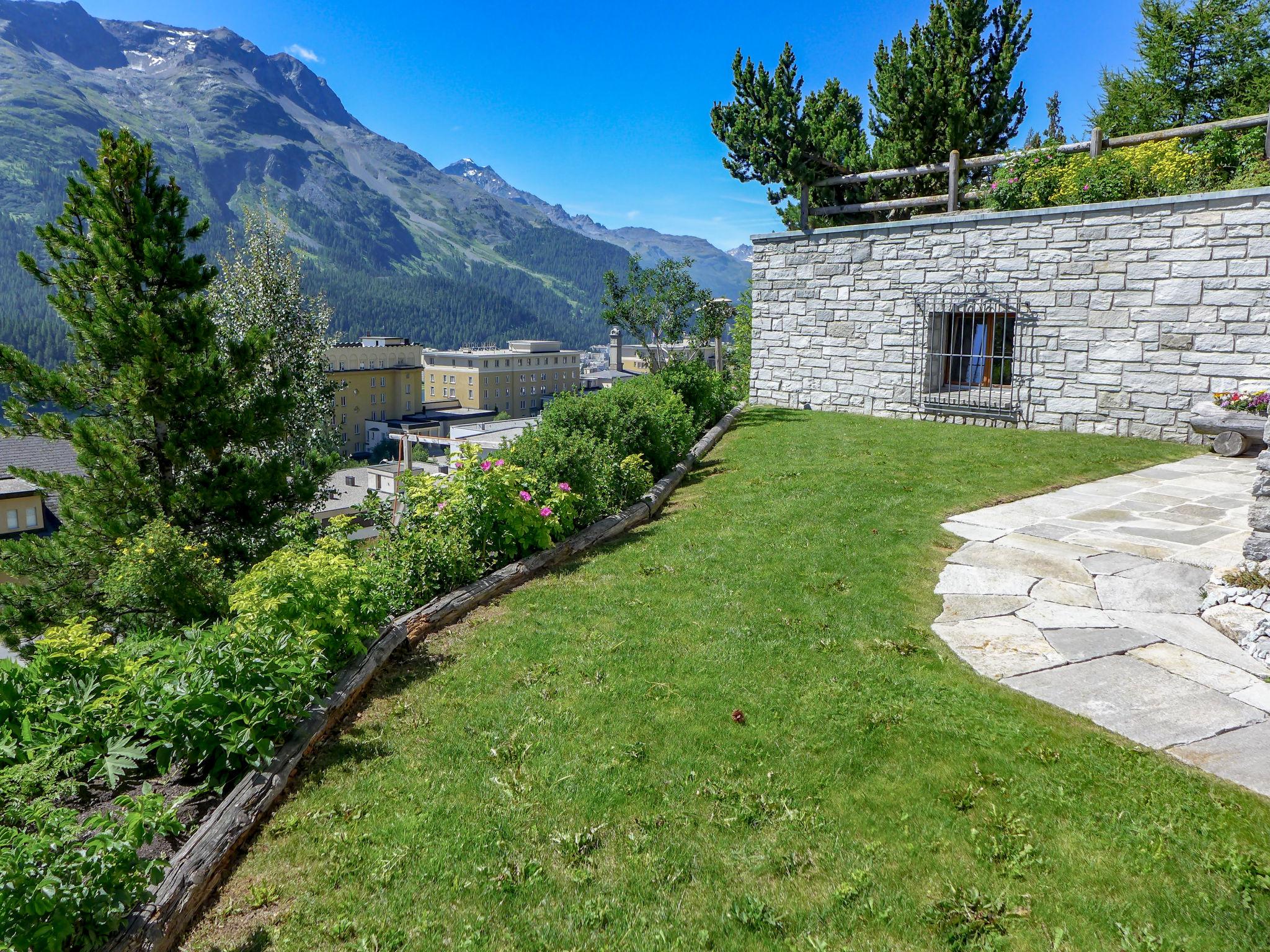 Photo 15 - Appartement de 3 chambres à Sankt Moritz avec jardin et terrasse