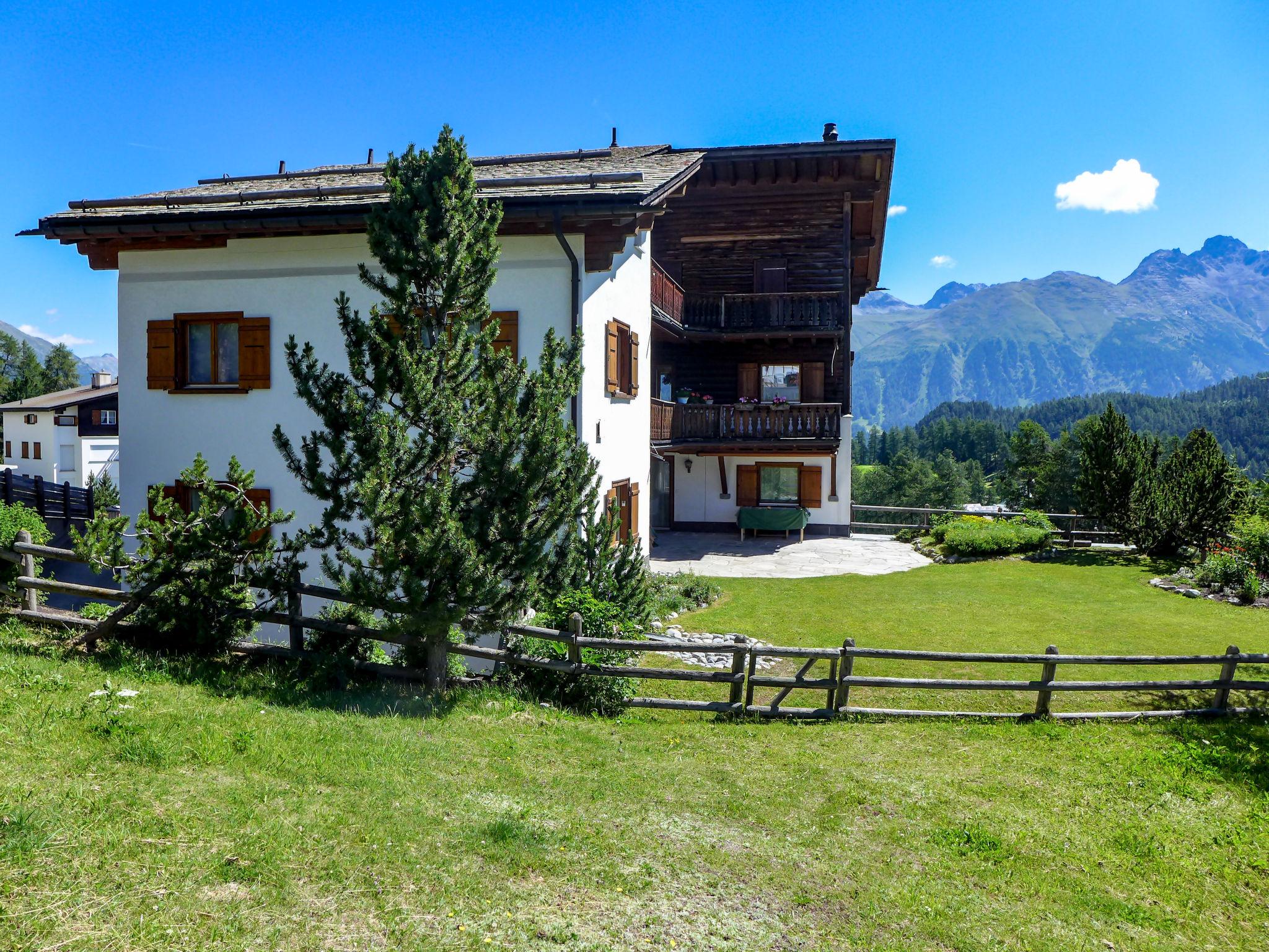 Foto 17 - Apartment mit 3 Schlafzimmern in Sankt Moritz mit garten und blick auf die berge