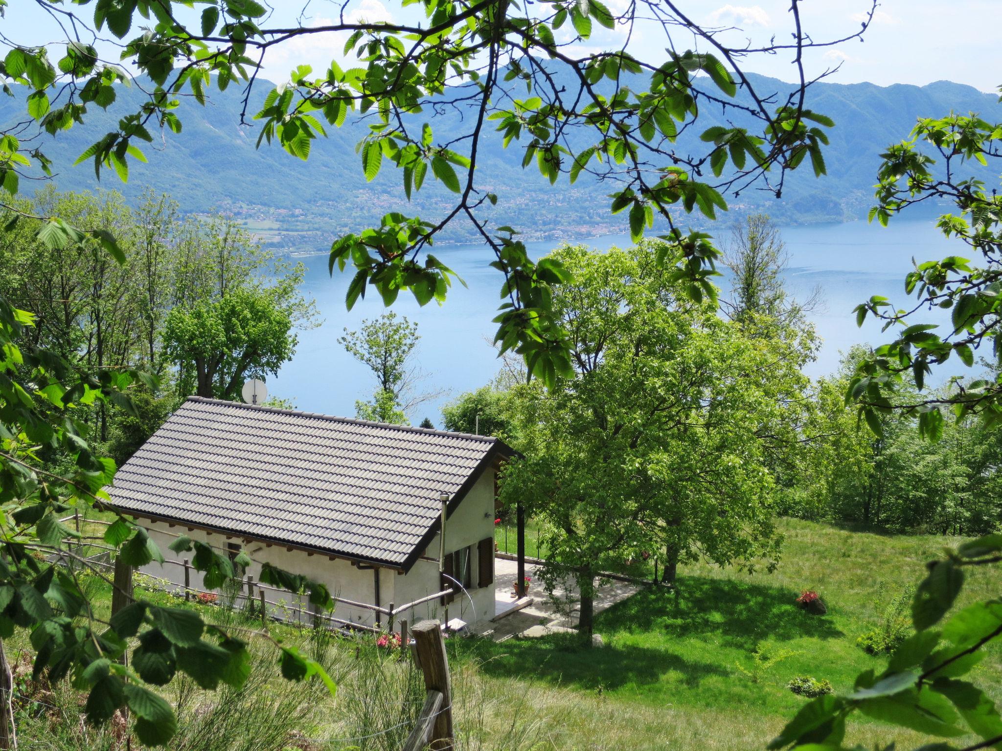 Photo 4 - Maison de 1 chambre à Trarego Viggiona avec jardin et terrasse