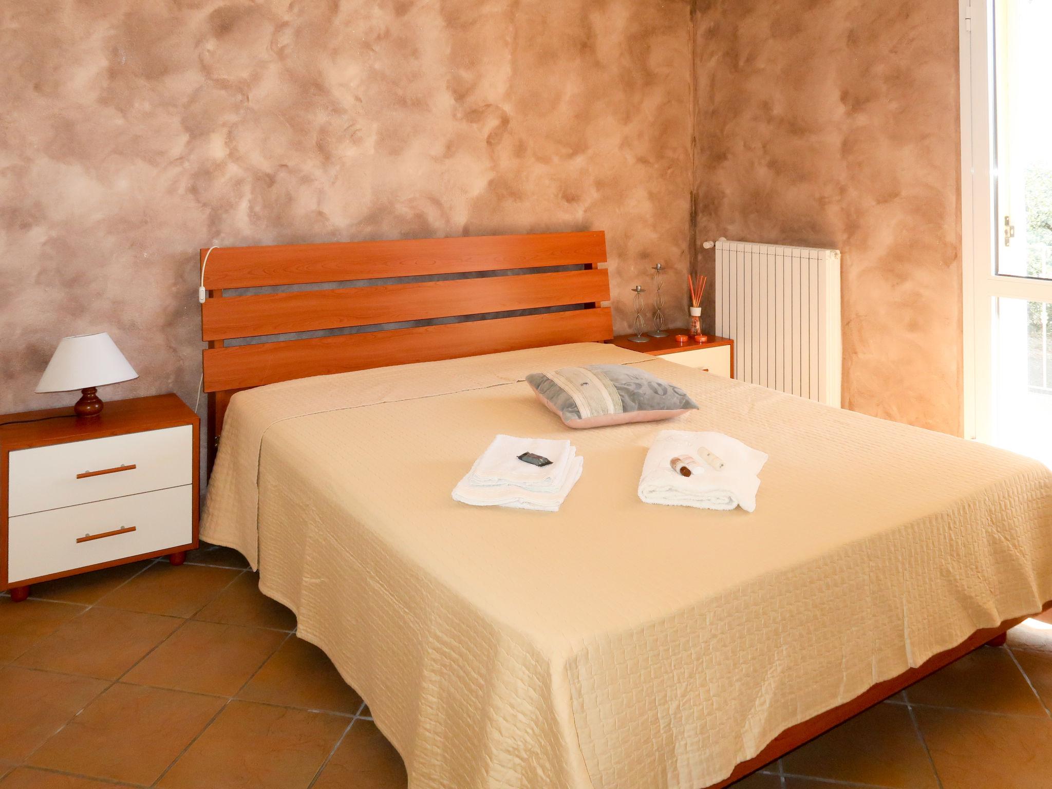 Foto 5 - Appartamento con 2 camere da letto a Diano Castello con piscina privata e vista mare