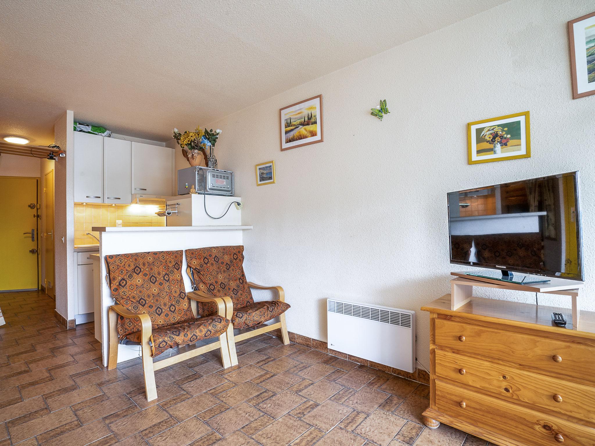 Foto 2 - Apartamento de 1 quarto em Le Grau-du-Roi com vistas do mar