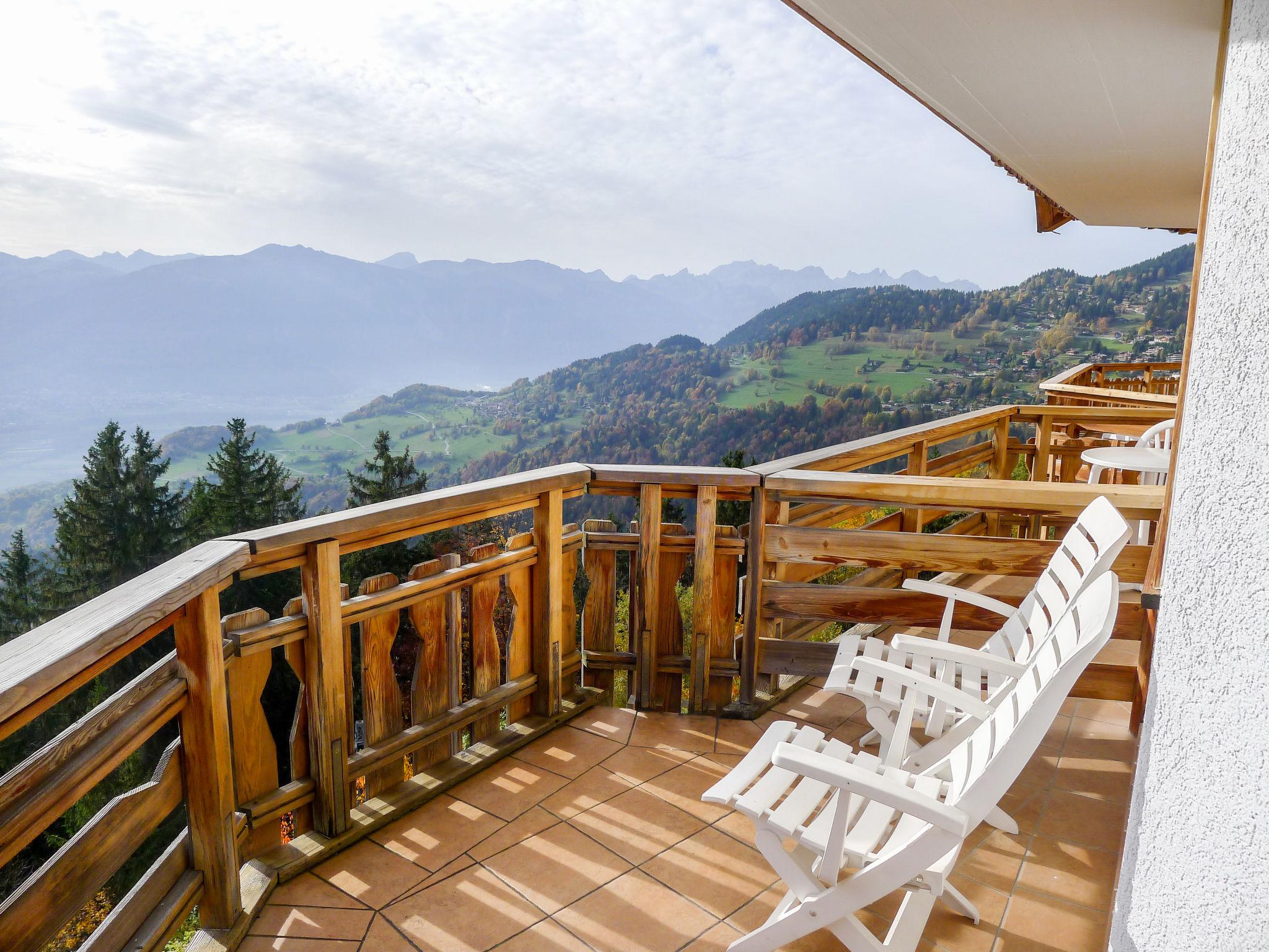 Photo 1 - 3 bedroom Apartment in Ollon with swimming pool and mountain view