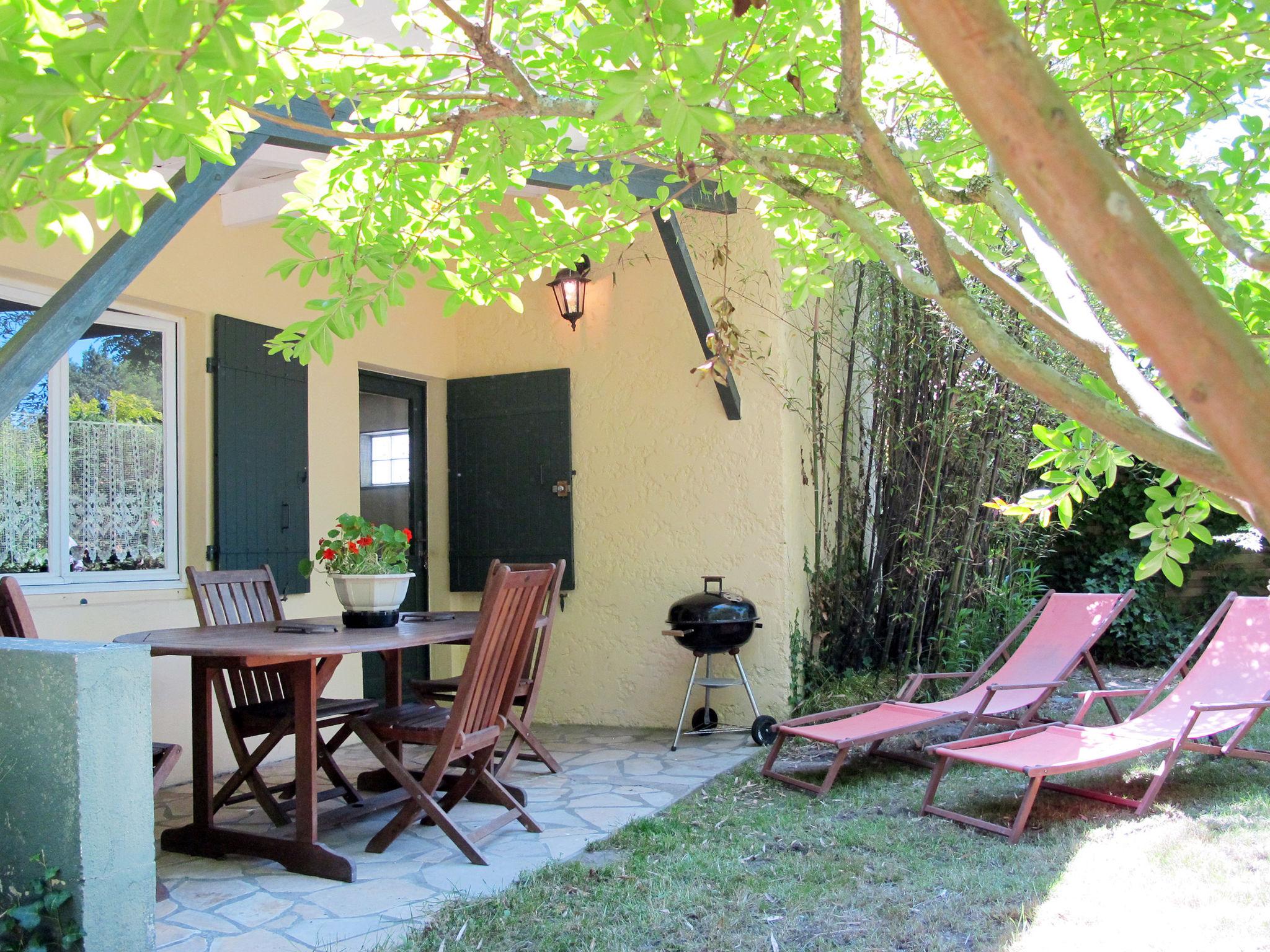 Photo 2 - Maison de 1 chambre à Queyrac avec jardin et terrasse