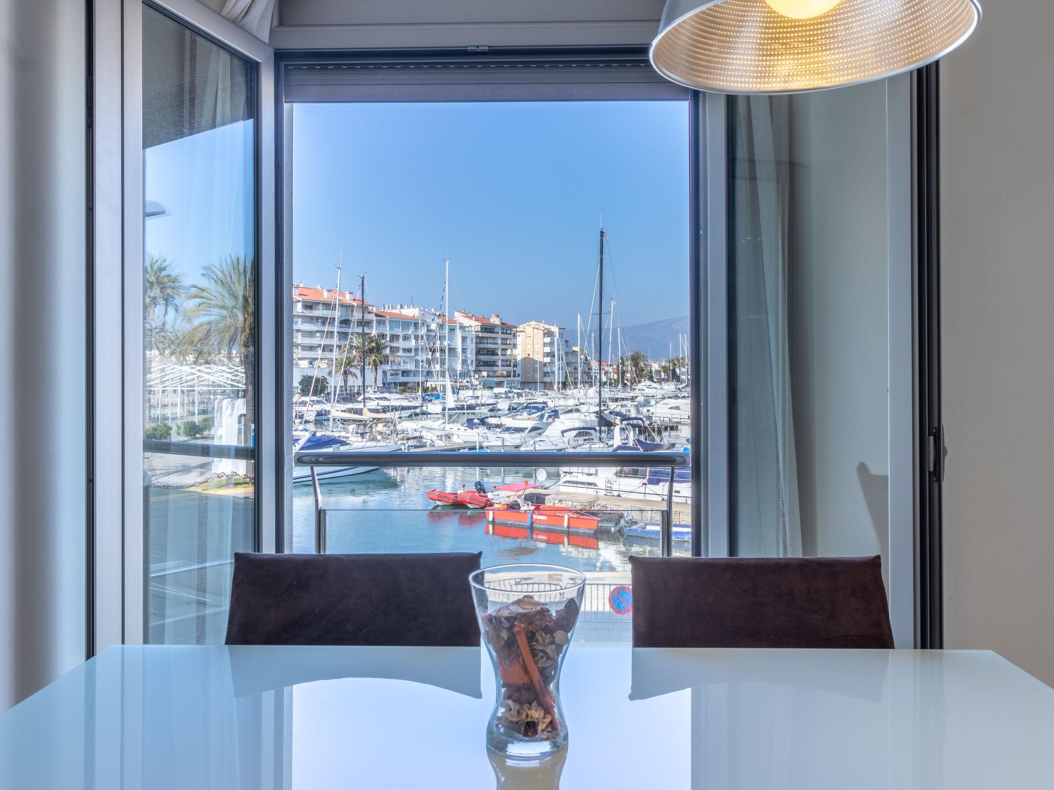 Foto 11 - Apartamento de 1 quarto em Castelló d'Empúries com terraço e vistas do mar