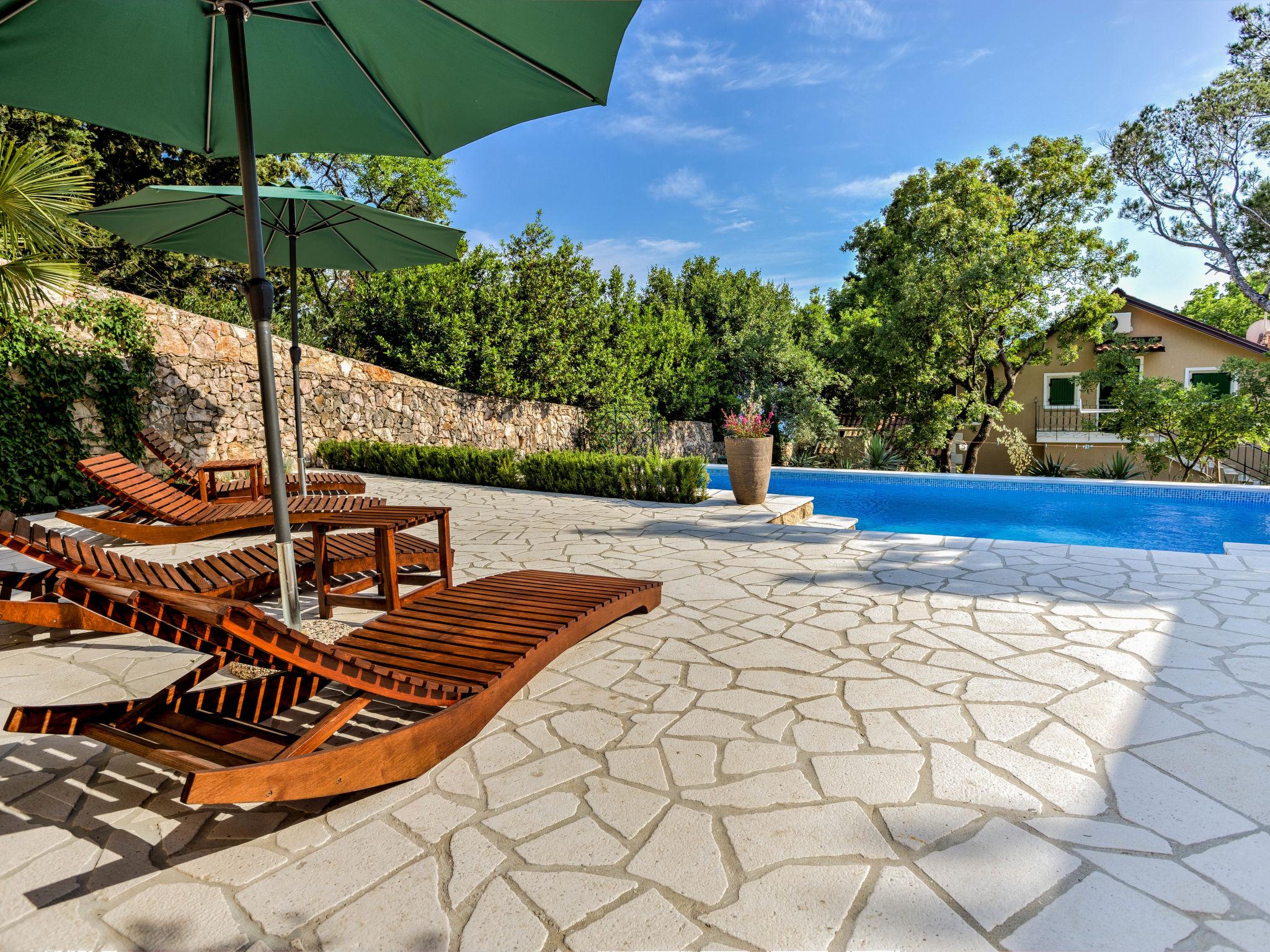 Photo 44 - Maison de 3 chambres à Novi Vinodolski avec piscine privée et vues à la mer