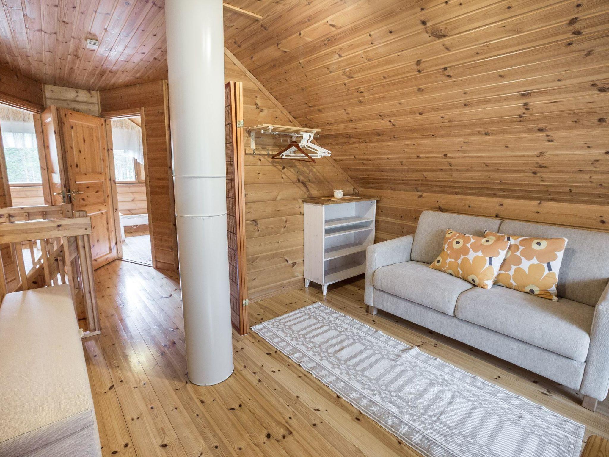 Foto 15 - Haus mit 3 Schlafzimmern in Kolari mit sauna und blick auf die berge