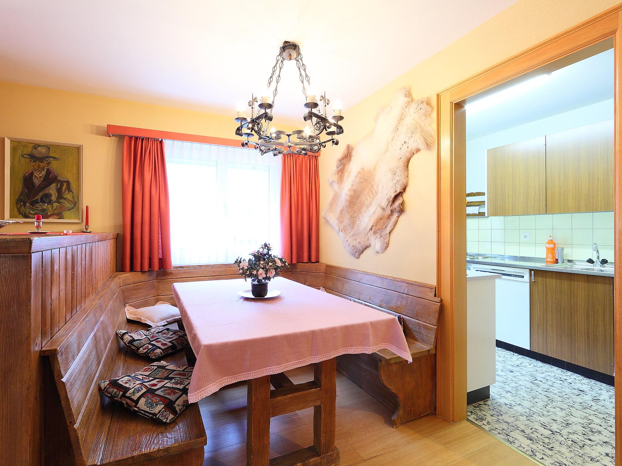 Photo 3 - 2 bedroom Apartment in Zermatt with mountain view