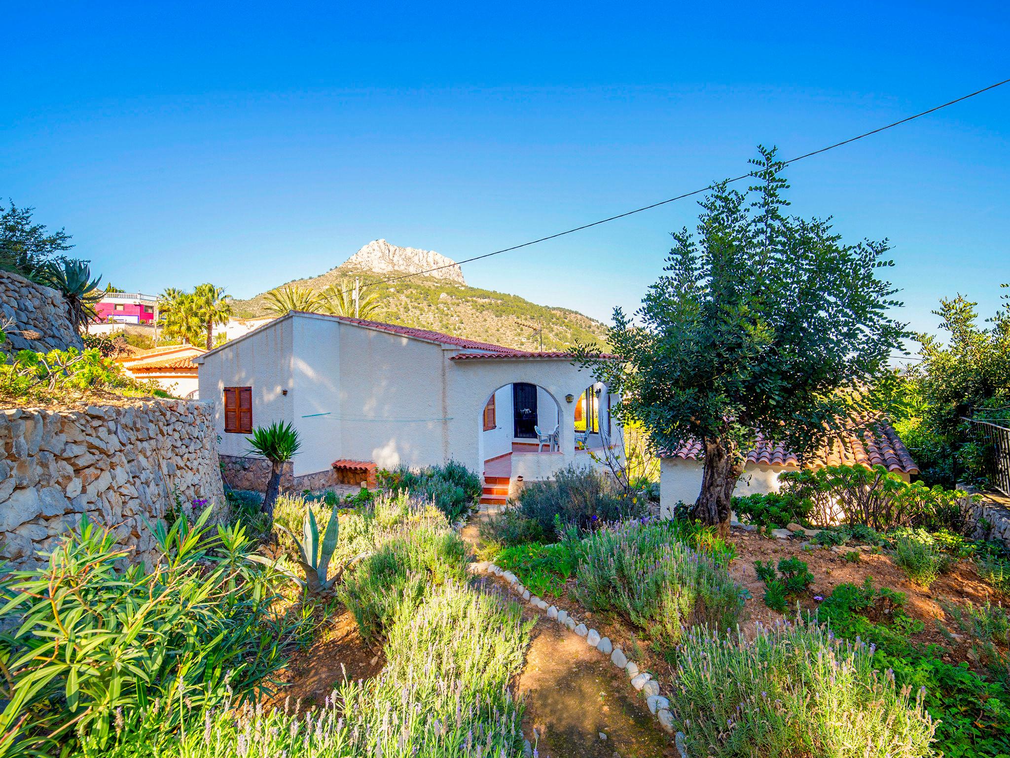 Photo 4 - Maison de 2 chambres à Calp avec terrasse et vues à la mer