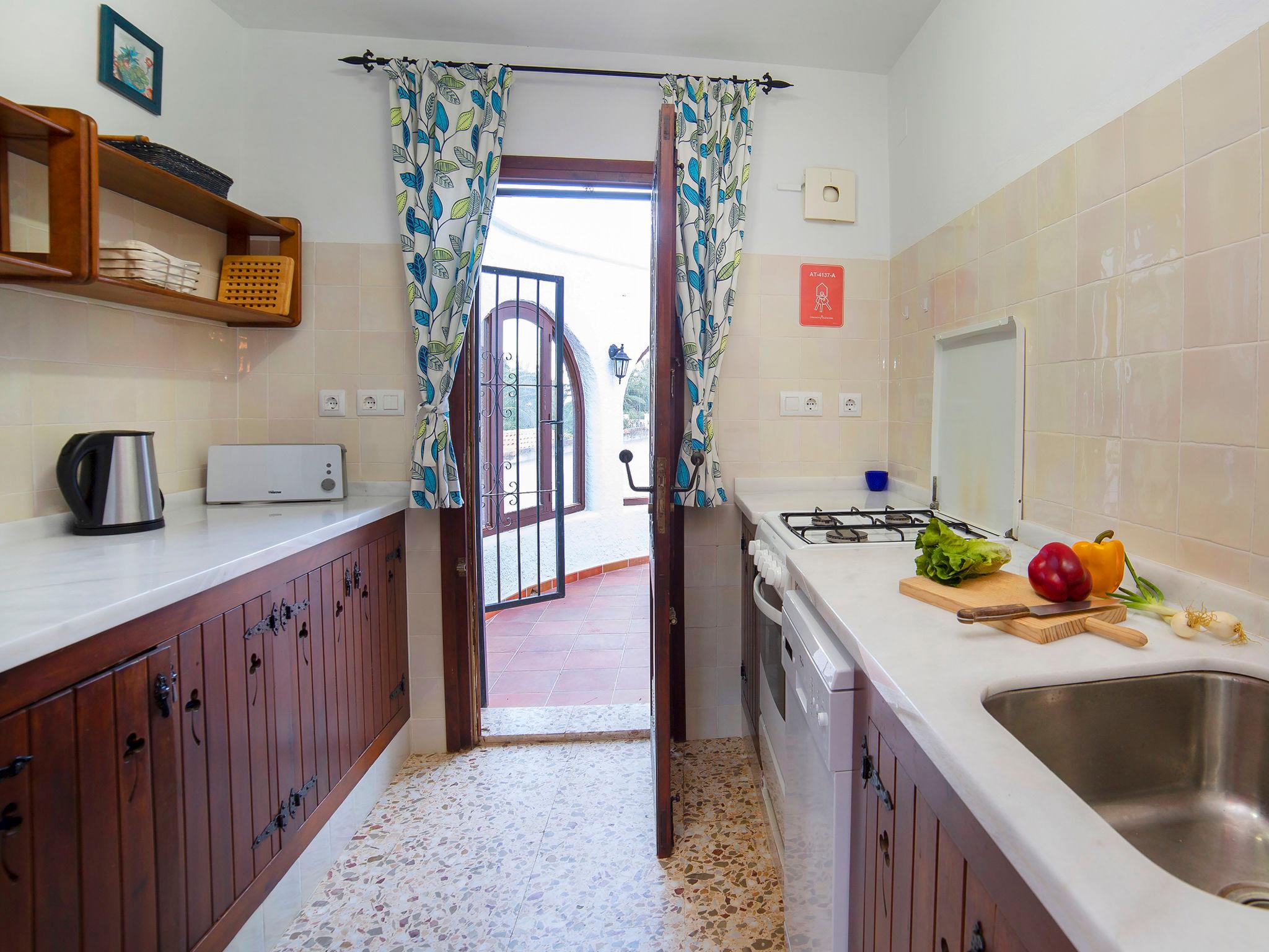 Photo 7 - 2 bedroom House in Calp with garden and terrace