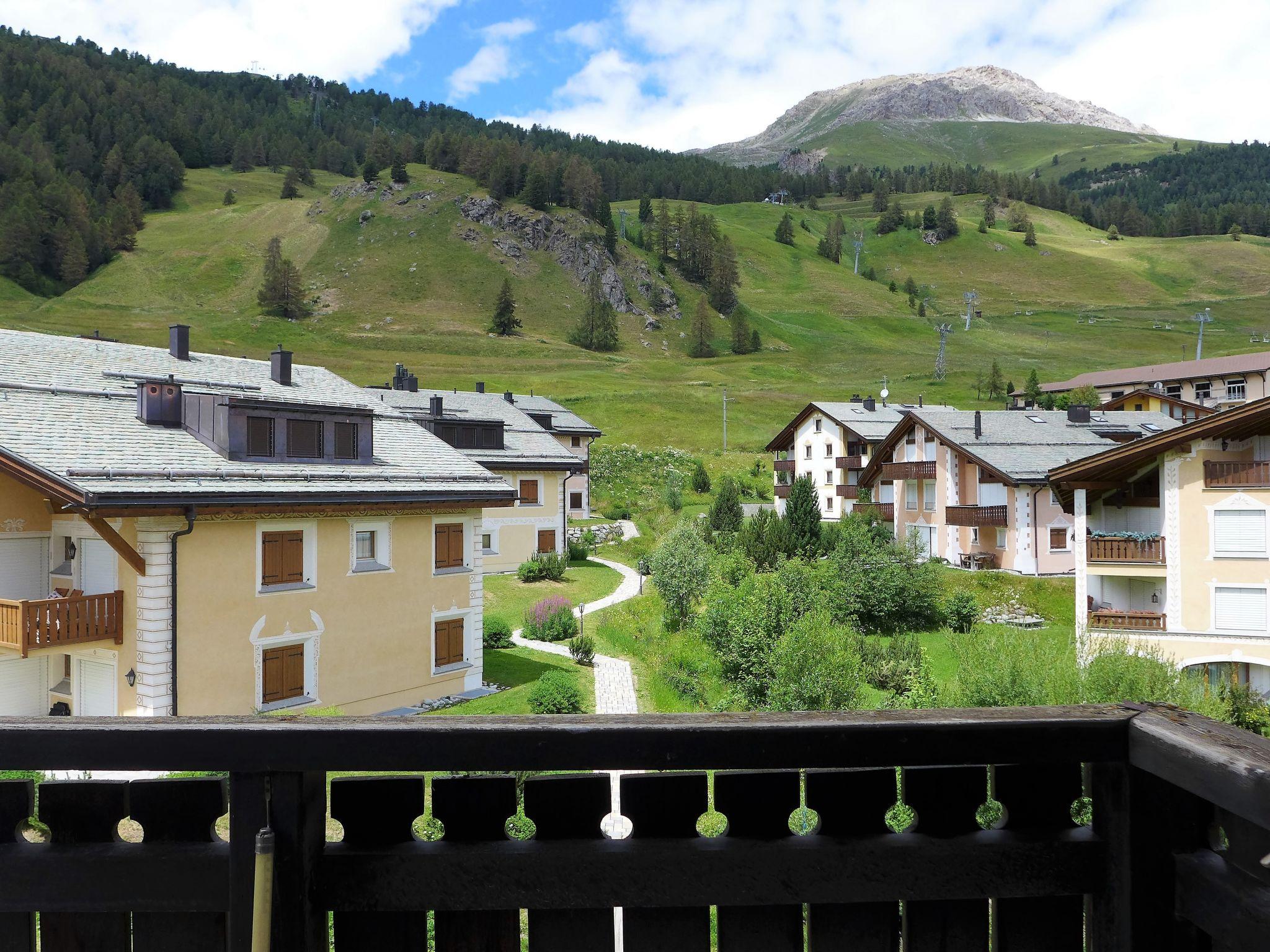 Photo 32 - Appartement de 3 chambres à Celerina/Schlarigna avec vues sur la montagne