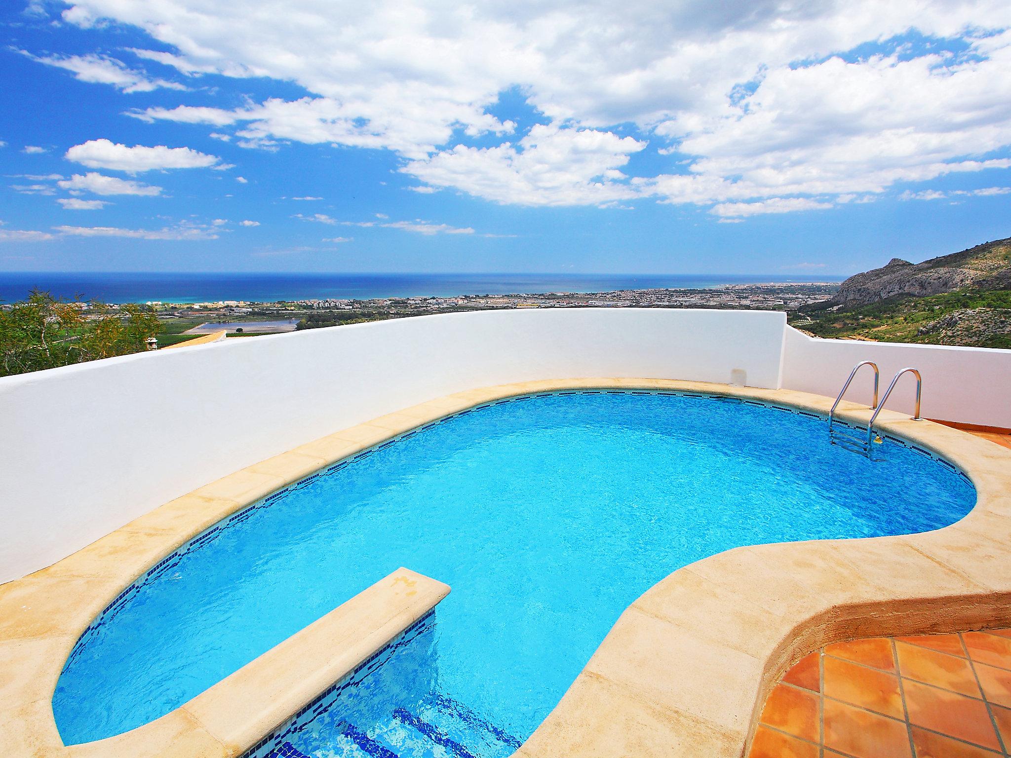 Foto 2 - Casa con 2 camere da letto a Dénia con piscina privata e vista mare