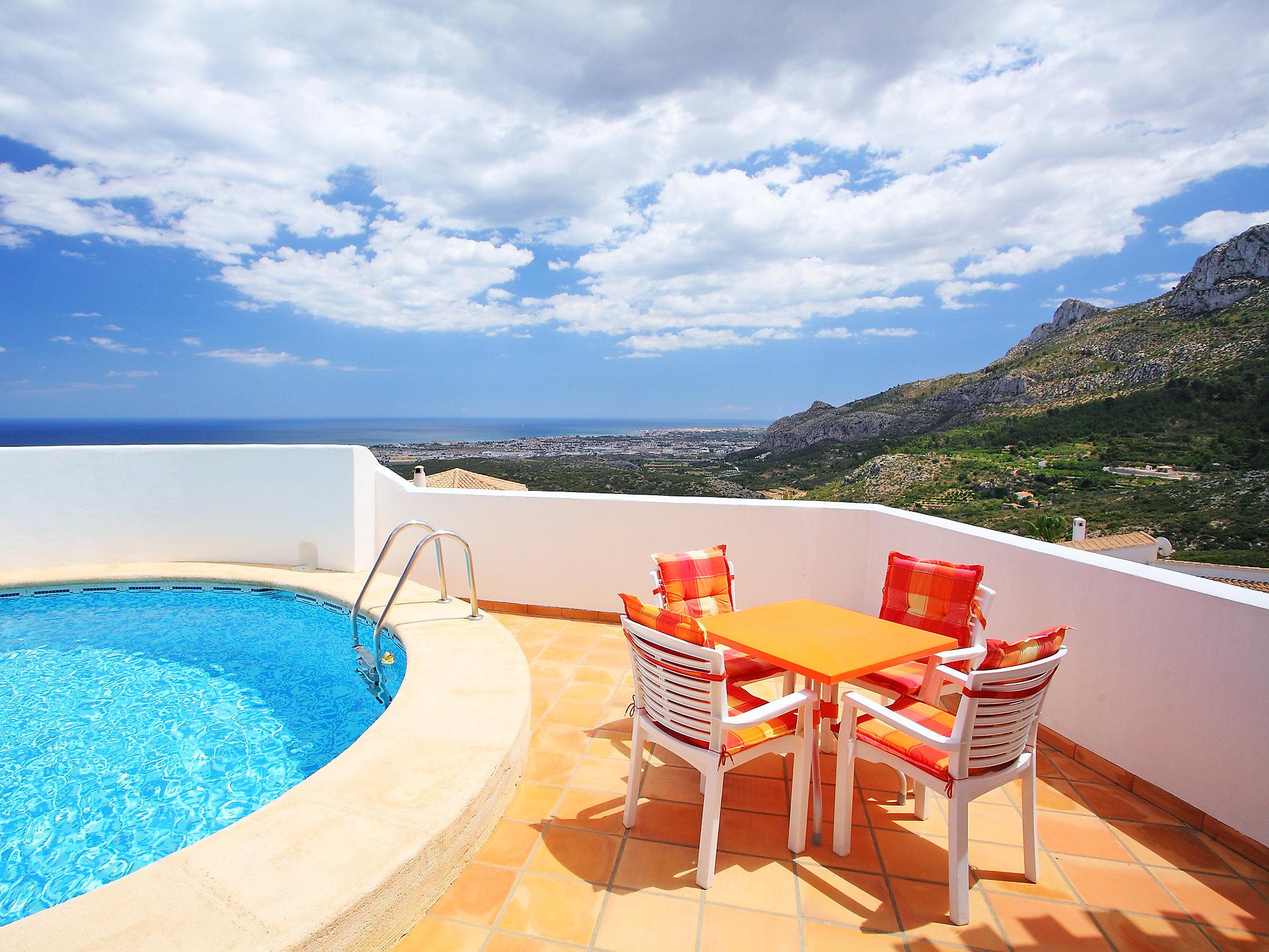 Foto 13 - Casa de 2 quartos em Dénia com piscina privada e vistas do mar