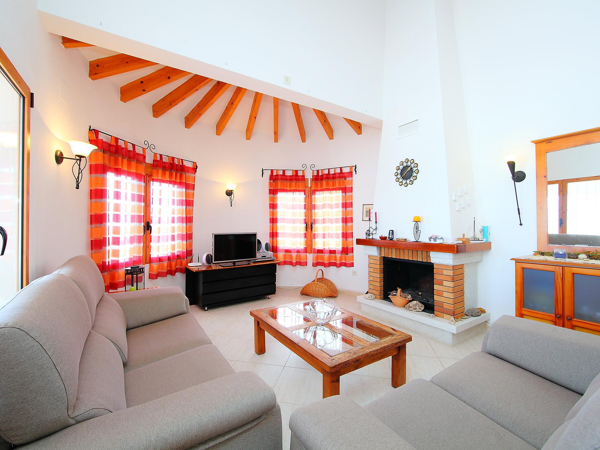 Photo 4 - 2 bedroom House in Dénia with private pool and sea view