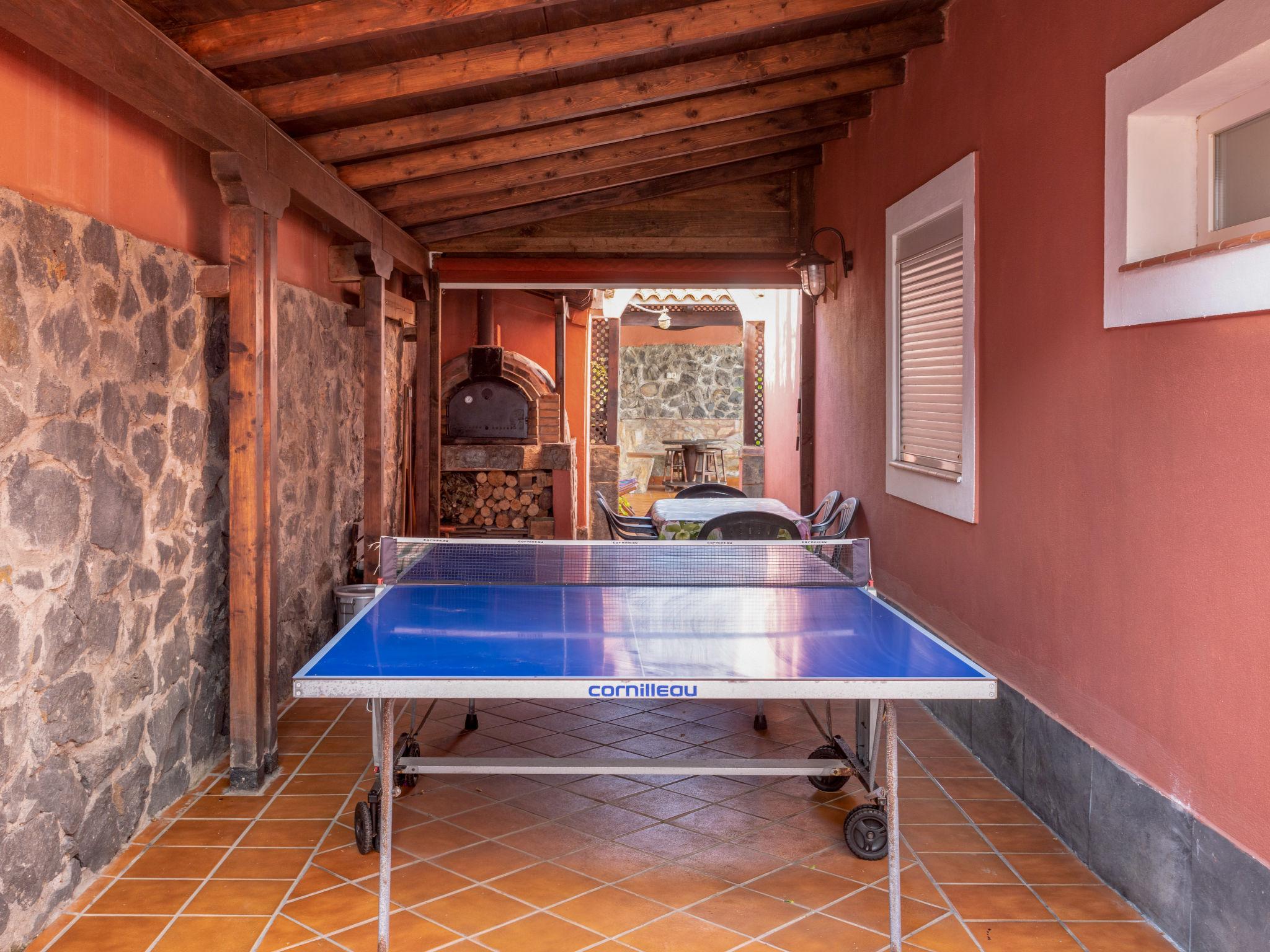 Foto 18 - Casa con 3 camere da letto a San Cristóbal de La Laguna con piscina privata e vista mare