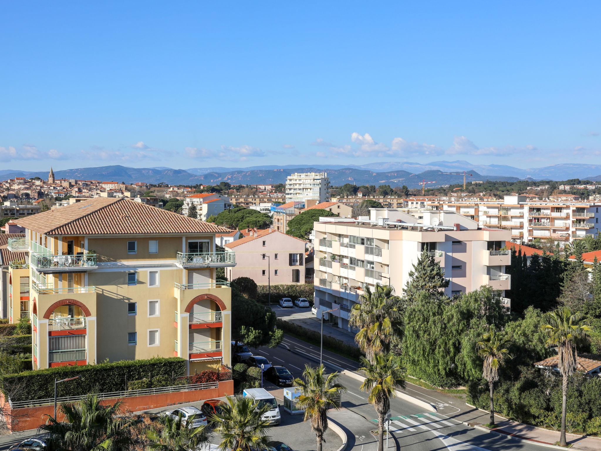 Foto 3 - Apartamento de 2 habitaciones en Fréjus con vistas al mar