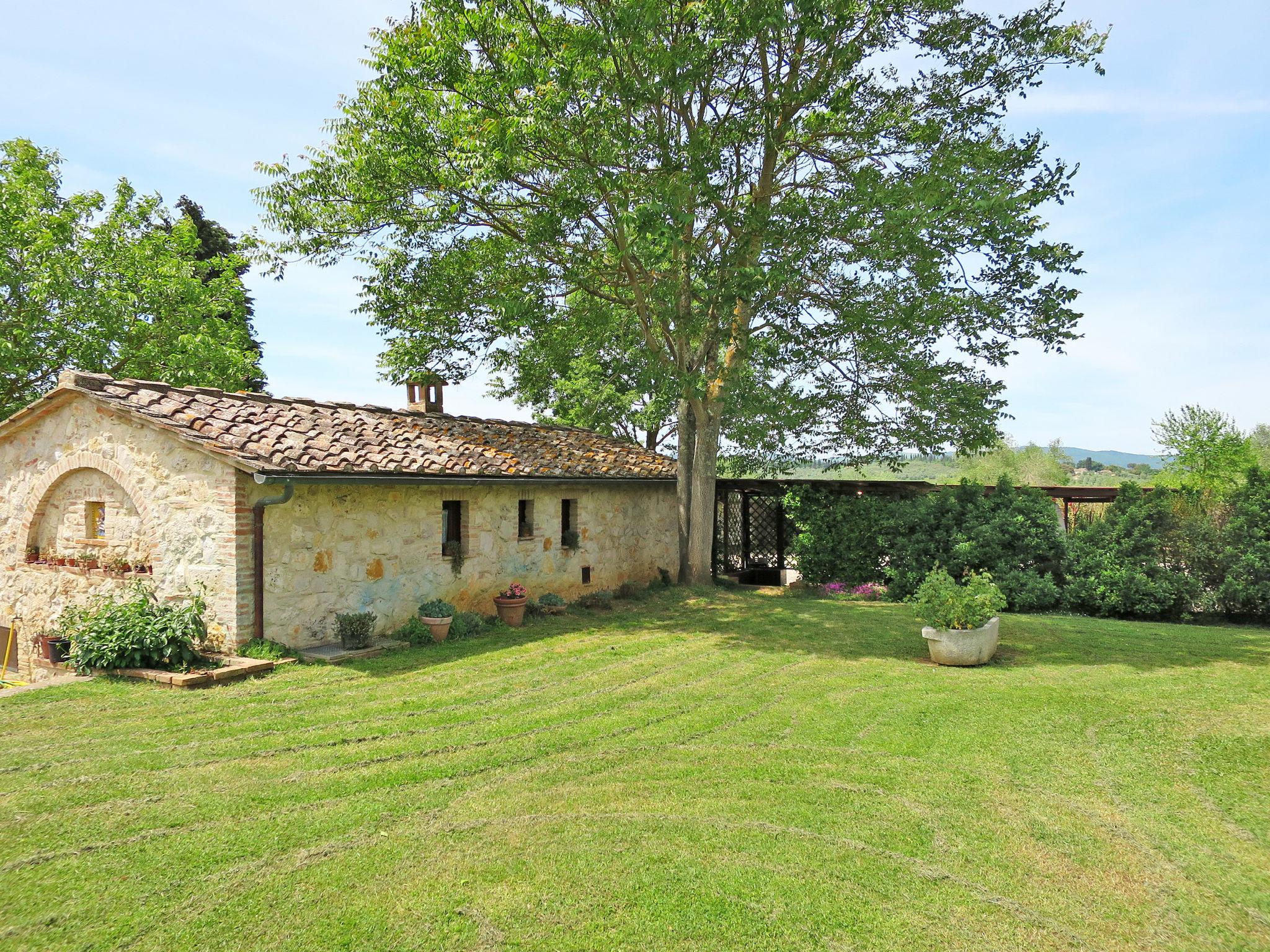 Photo 39 - 1 bedroom House in Colle di Val d'Elsa with swimming pool and garden