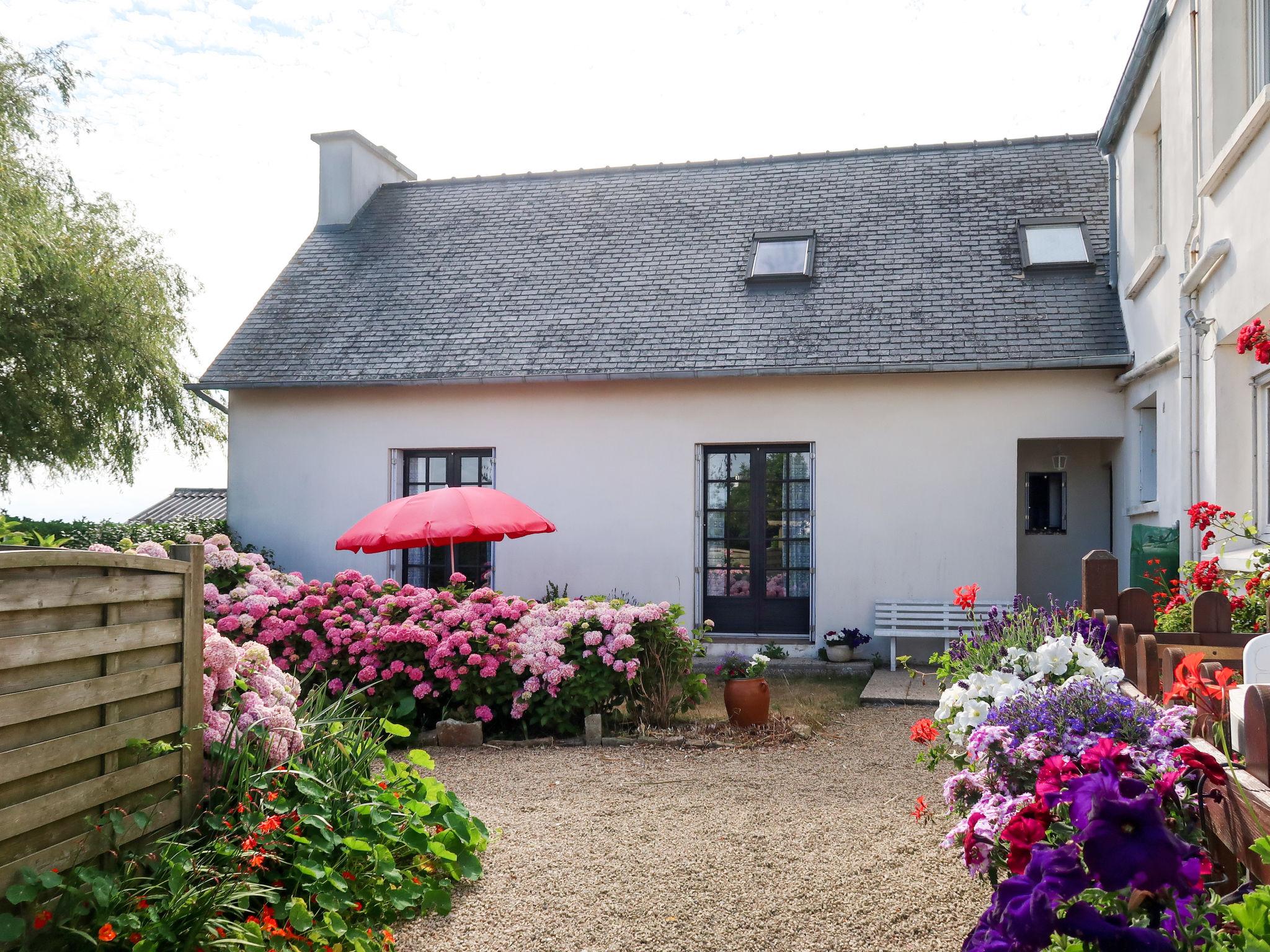 Foto 5 - Casa con 2 camere da letto a Guissény con vista mare