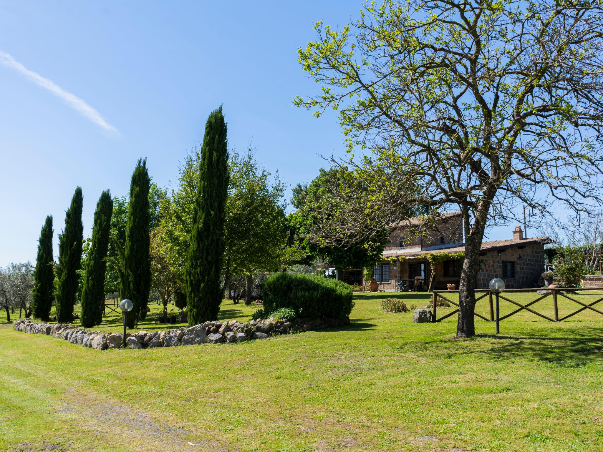 Foto 30 - Casa de 2 quartos em Vetralla com piscina privada e jardim