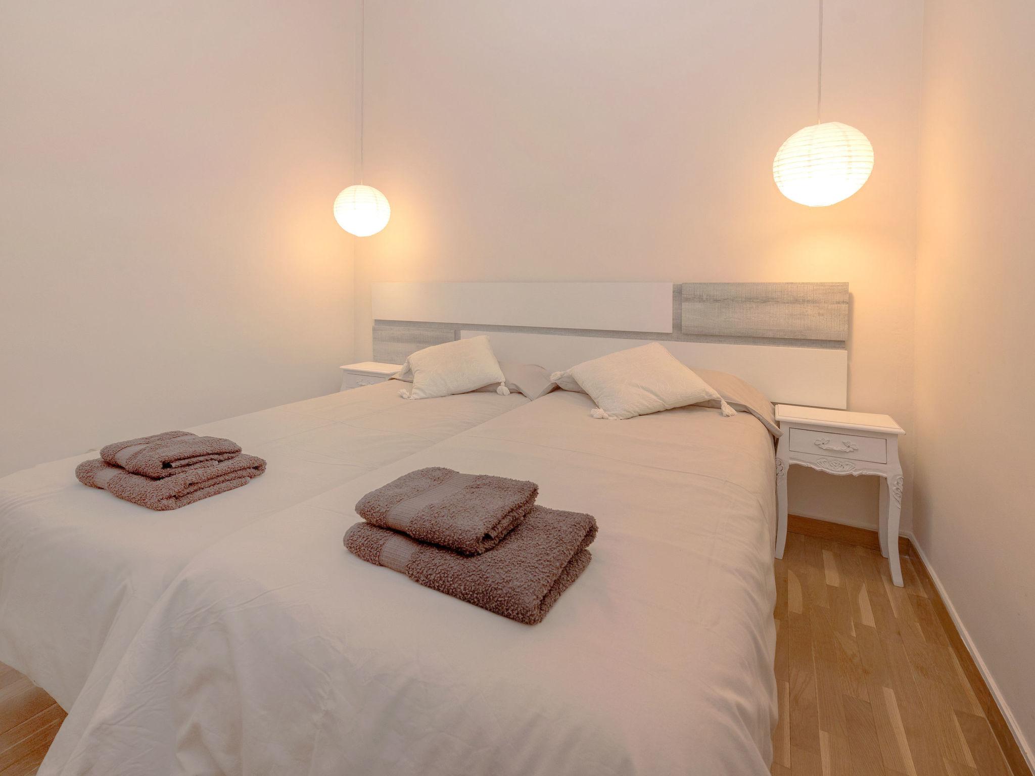 Foto 5 - Appartamento con 2 camere da letto a Barcellona