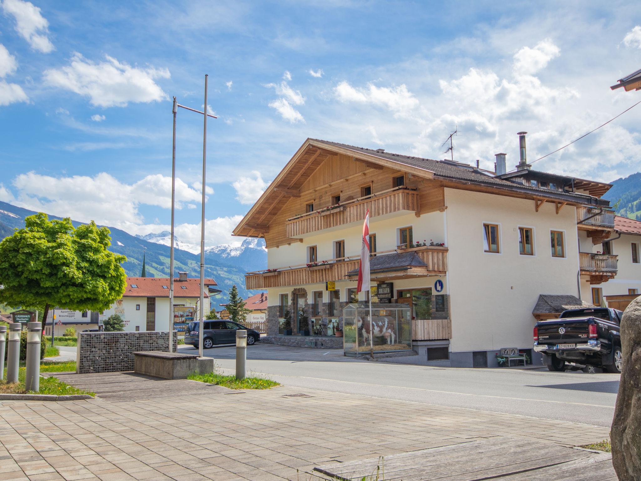 Foto 6 - Appartamento con 1 camera da letto a Stumm con piscina e vista sulle montagne