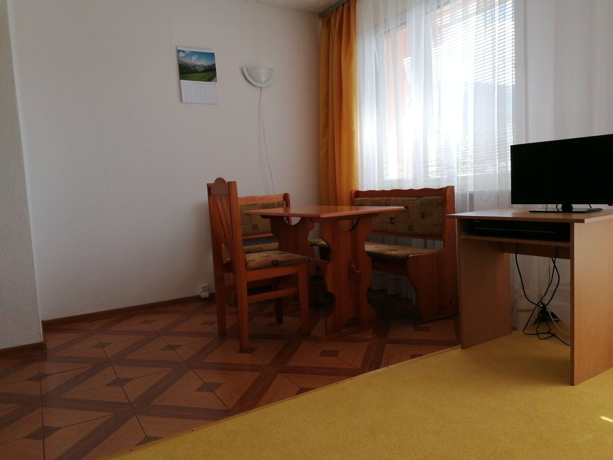 Foto 6 - Apartment mit 2 Schlafzimmern in Szklarska Poręba mit blick auf die berge