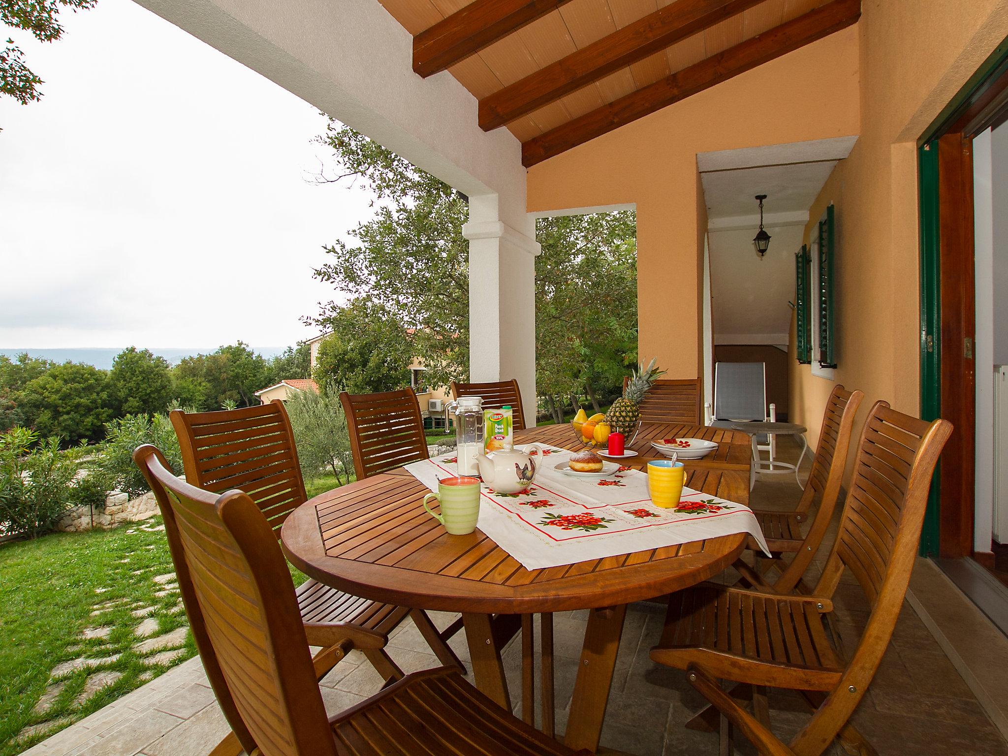 Photo 3 - Maison de 5 chambres à Raša avec piscine et jardin