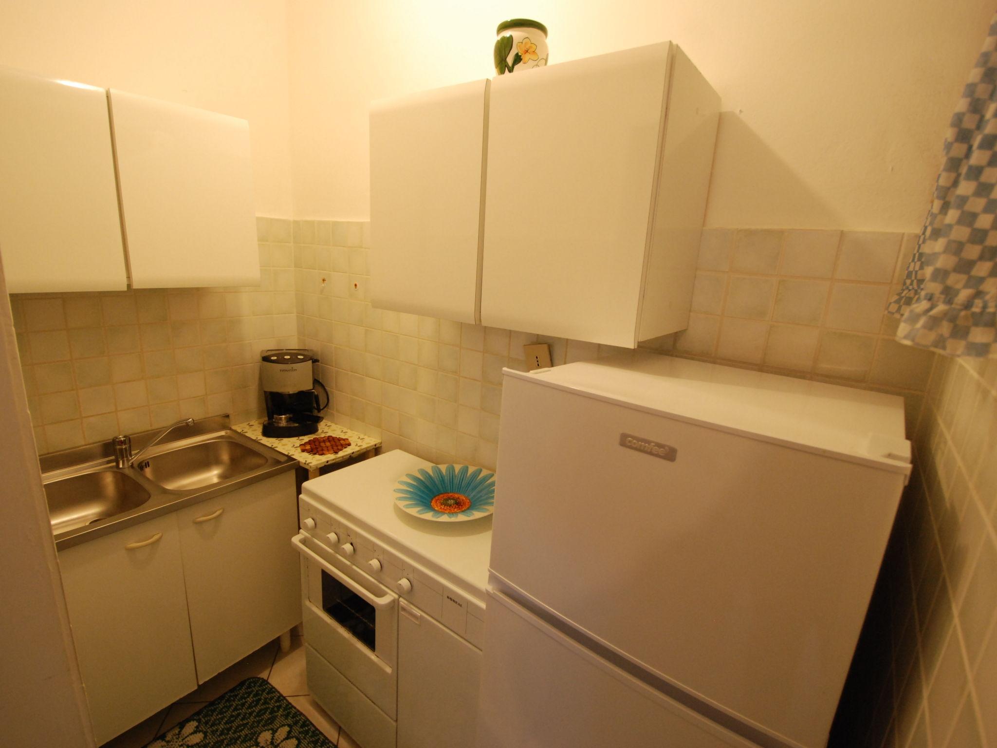 Photo 3 - 2 bedroom Apartment in Rosolina with garden