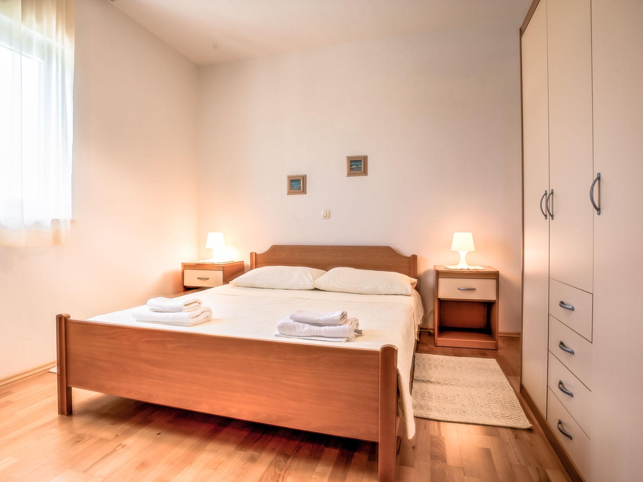Foto 15 - Appartamento con 1 camera da letto a Mošćenička Draga con piscina e vista mare