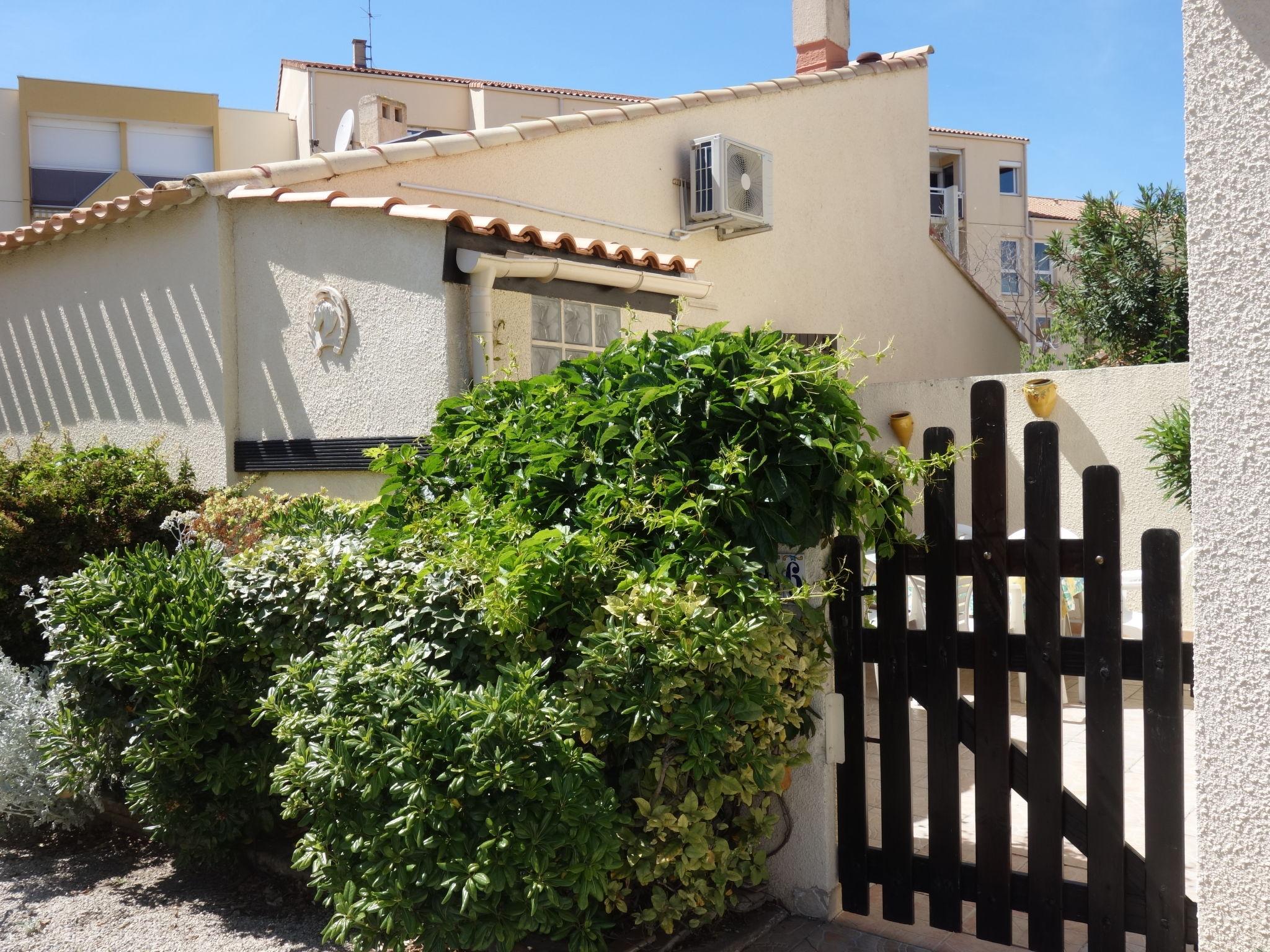 Foto 4 - Casa con 1 camera da letto a Le Grau-du-Roi con terrazza e vista mare