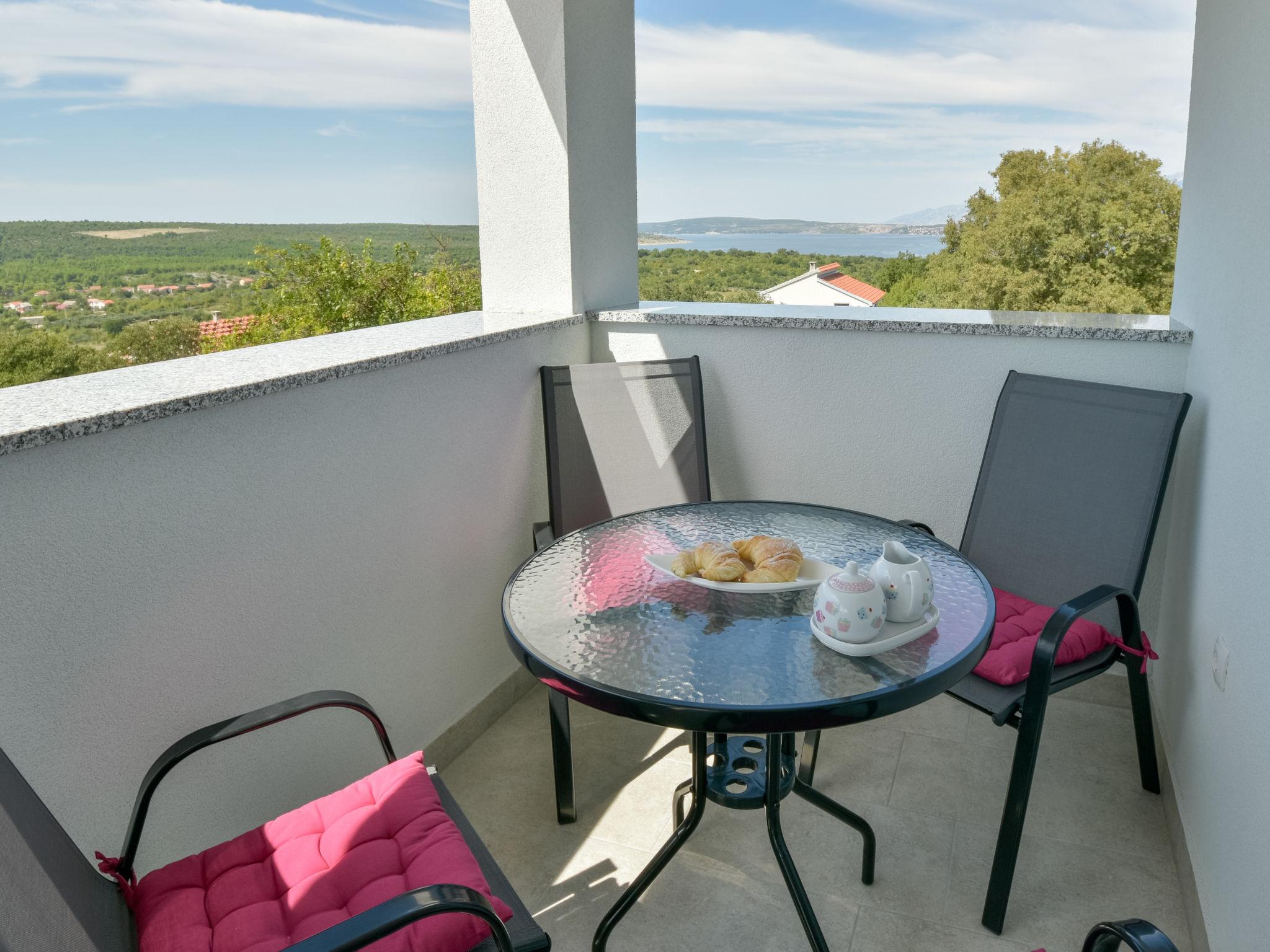 Foto 7 - Apartamento de 3 habitaciones en Obrovac con piscina privada y vistas al mar