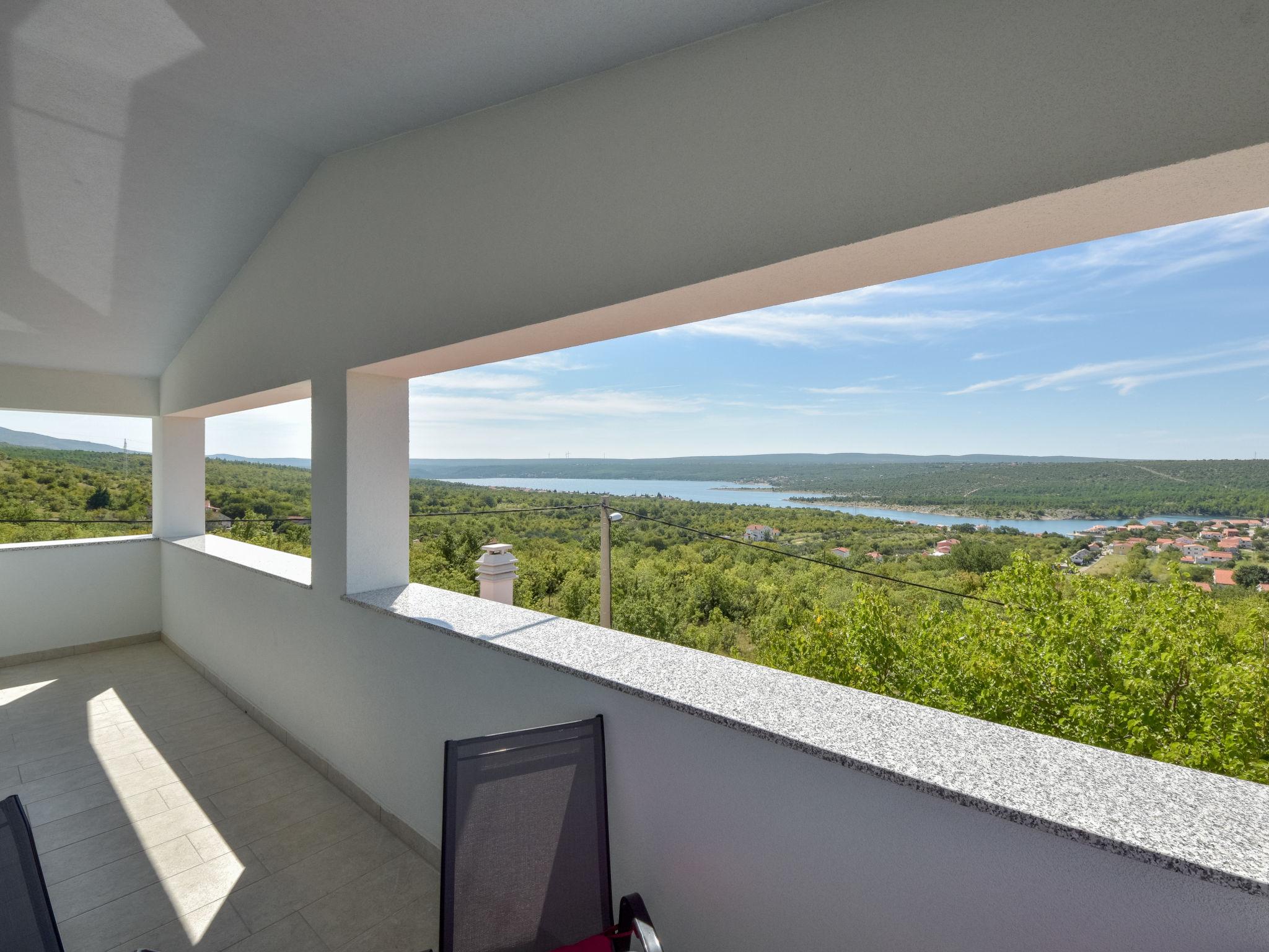 Photo 16 - Appartement de 3 chambres à Obrovac avec piscine privée et vues à la mer