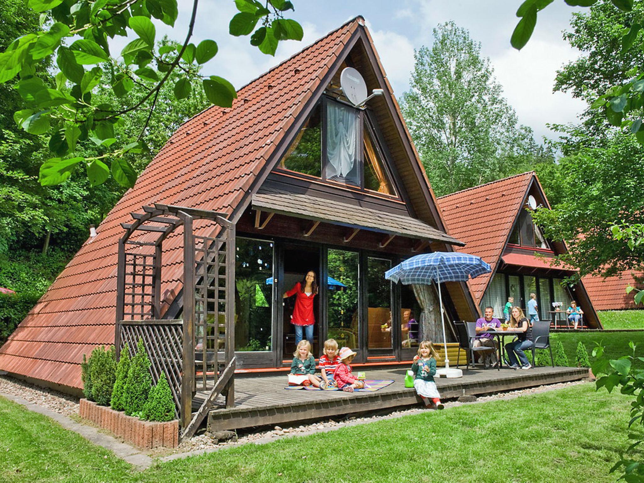 Photo 6 - Maison de 2 chambres à Ronshausen avec jardin et terrasse