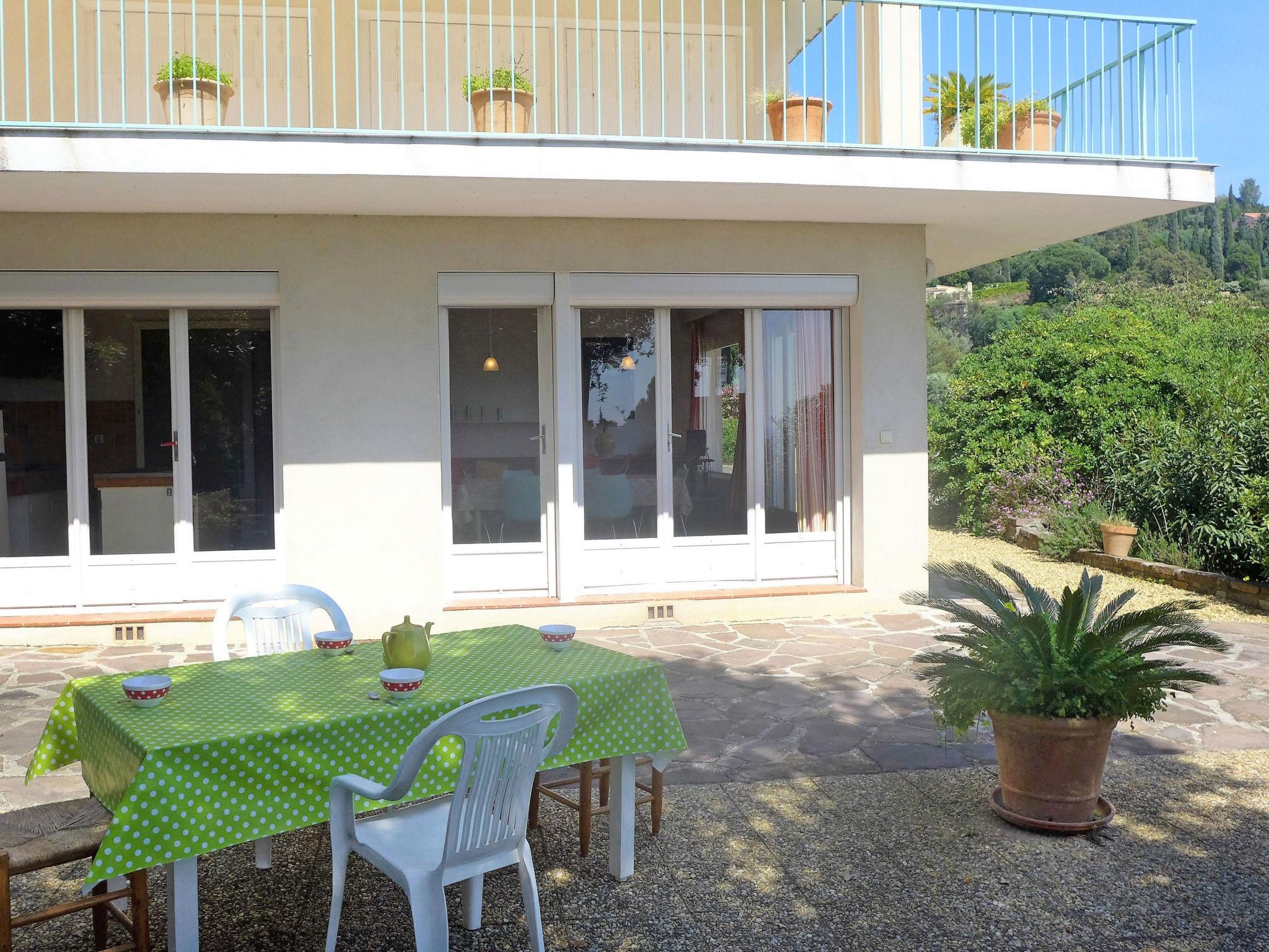 Foto 15 - Apartamento de 2 quartos em Cavalaire-sur-Mer com terraço