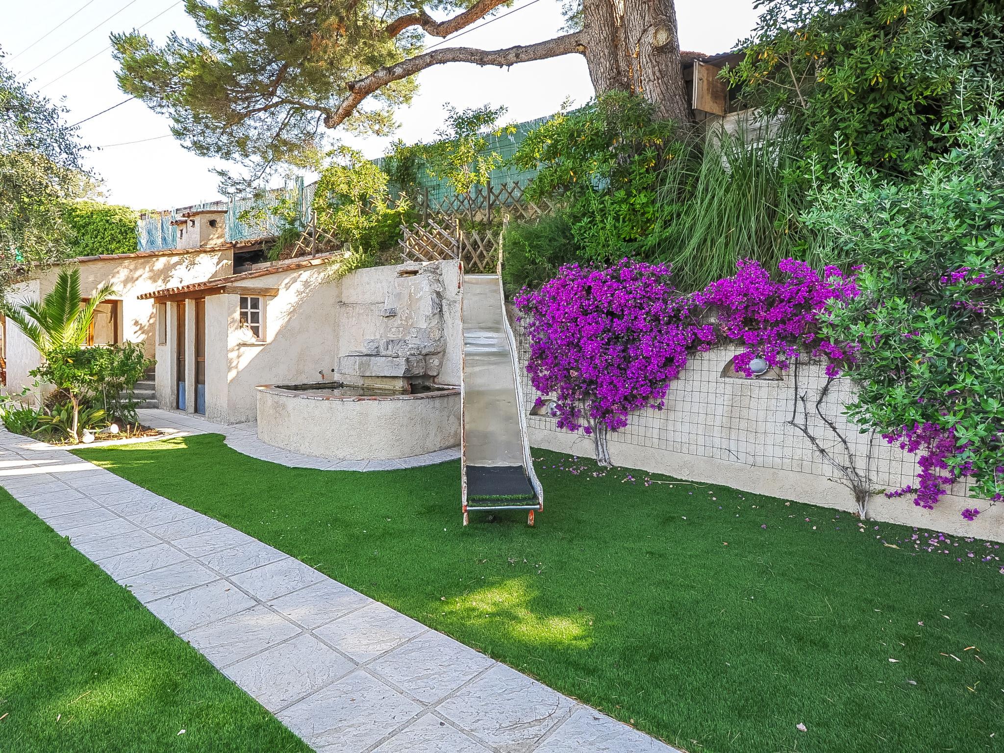 Foto 3 - Casa de 3 habitaciones en Cagnes-sur-Mer con piscina privada y vistas al mar