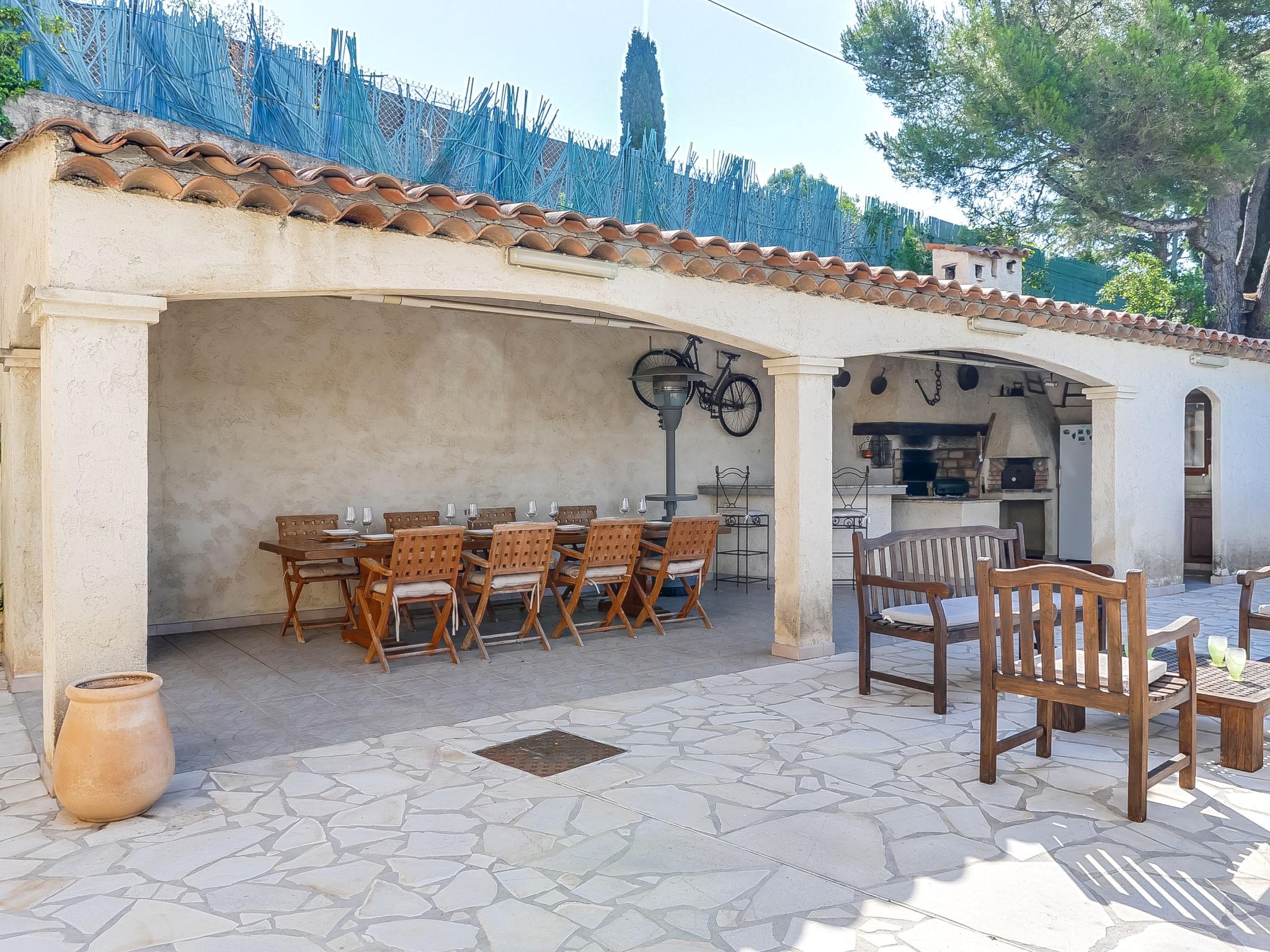 Foto 1 - Casa de 3 quartos em Cagnes-sur-Mer com piscina privada e vistas do mar