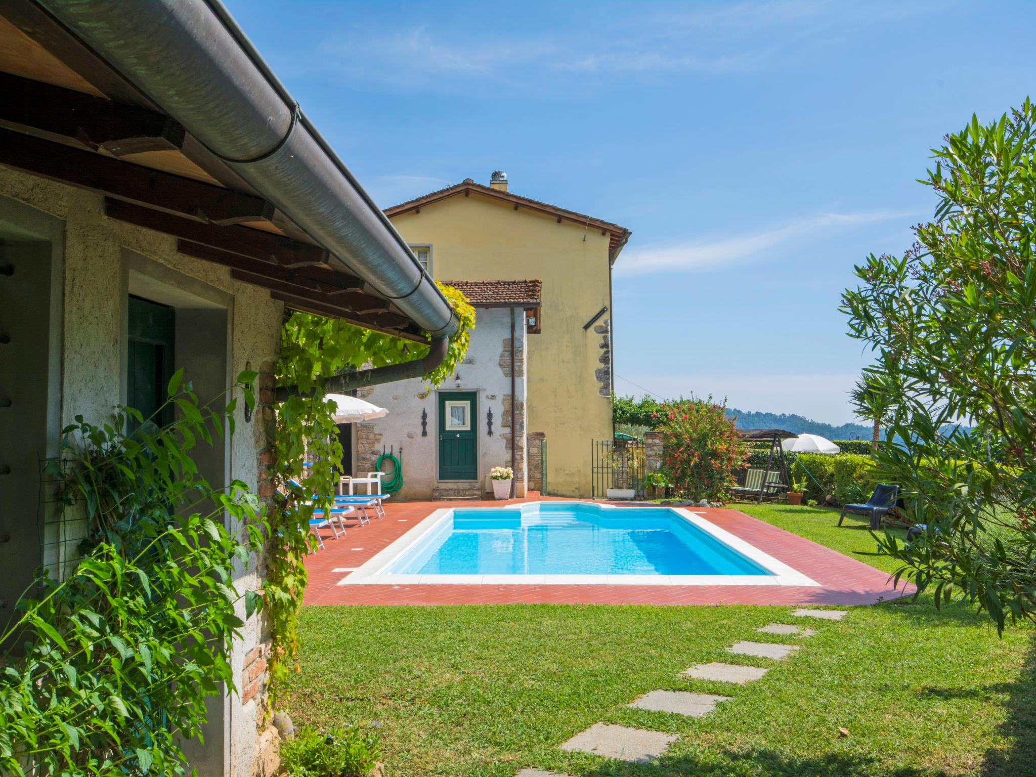 Foto 24 - Casa de 4 quartos em Camaiore com piscina privada e jardim