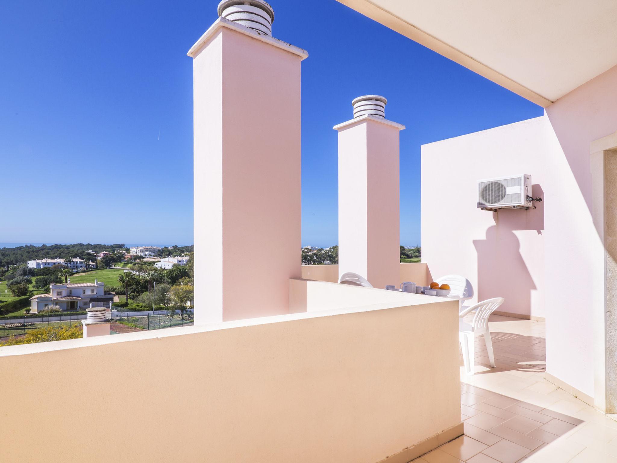 Photo 4 - Appartement de 3 chambres à Portimão avec piscine et vues à la mer