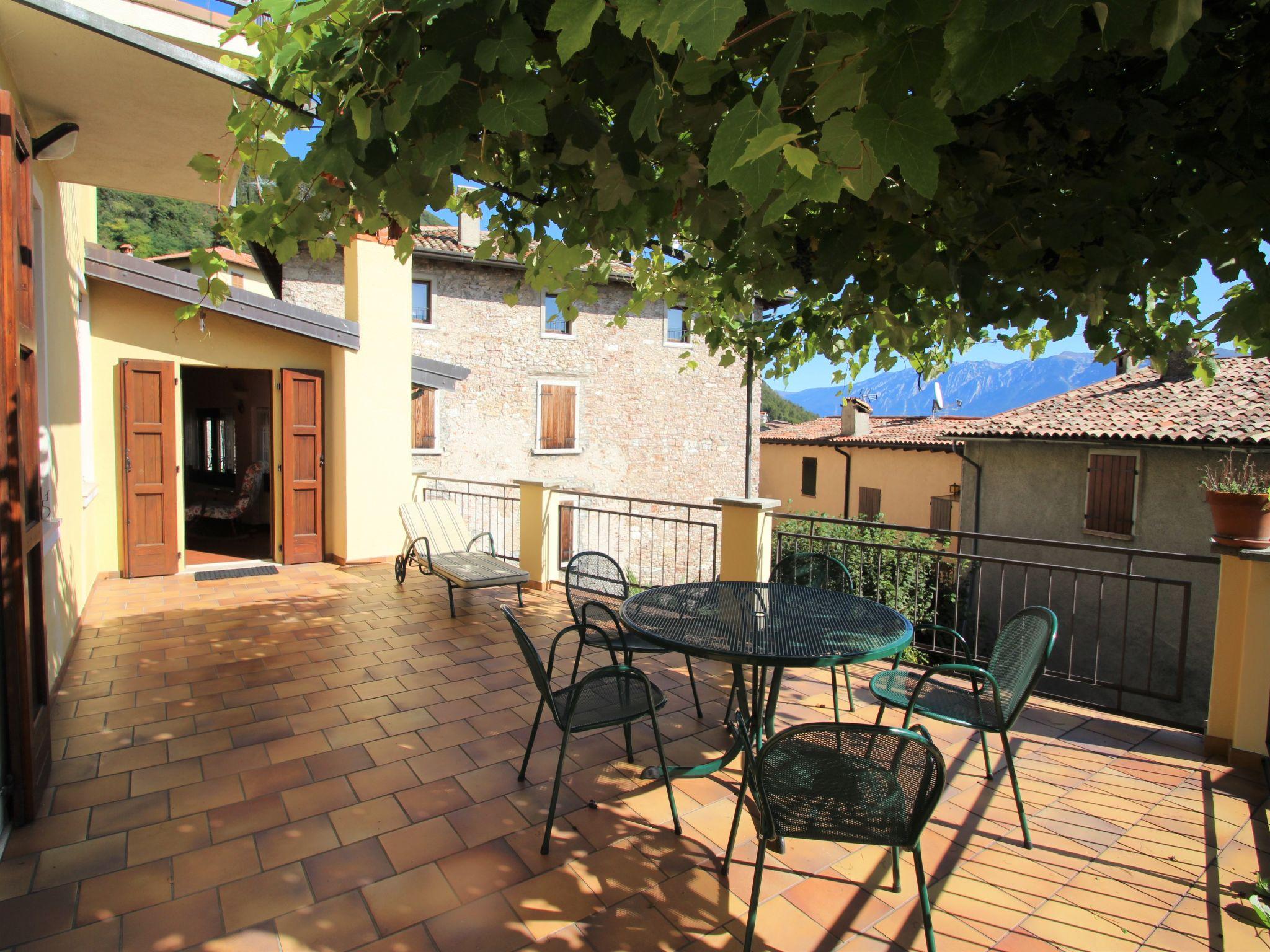 Photo 14 - 3 bedroom Apartment in Gargnano with terrace and mountain view