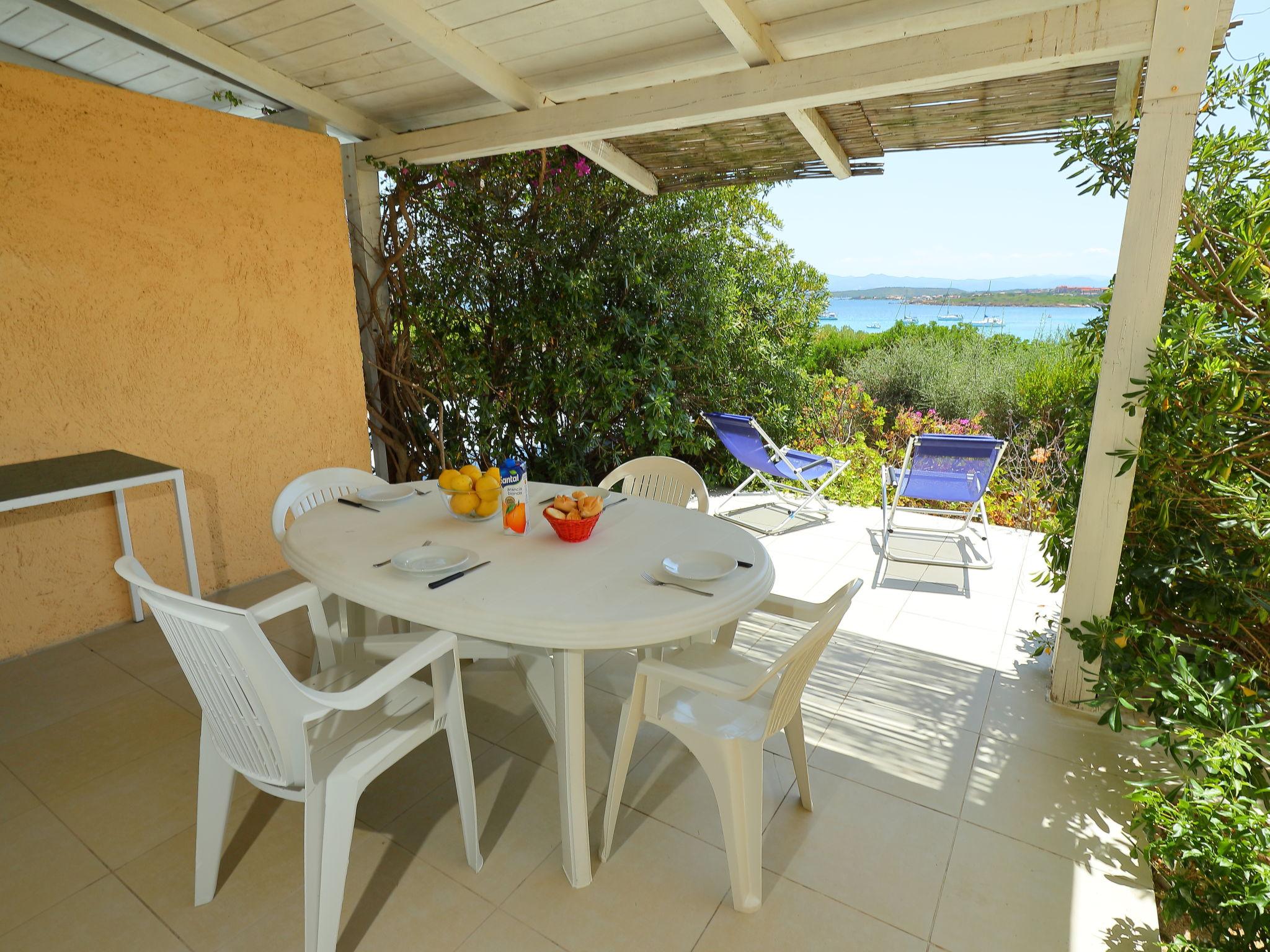 Photo 13 - 2 bedroom Apartment in Golfo Aranci with garden and terrace