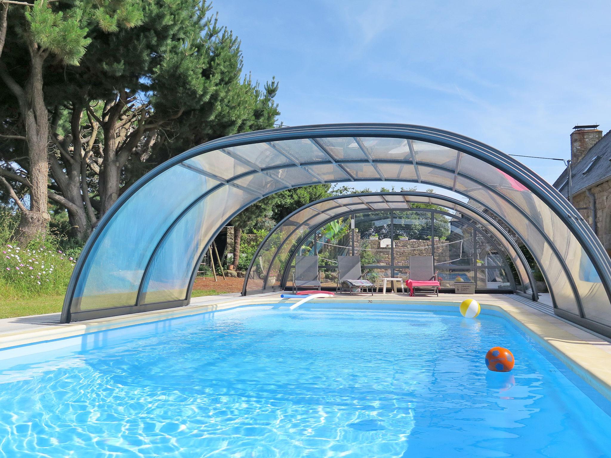 Photo 4 - Maison de 2 chambres à Ploumilliau avec piscine et jardin