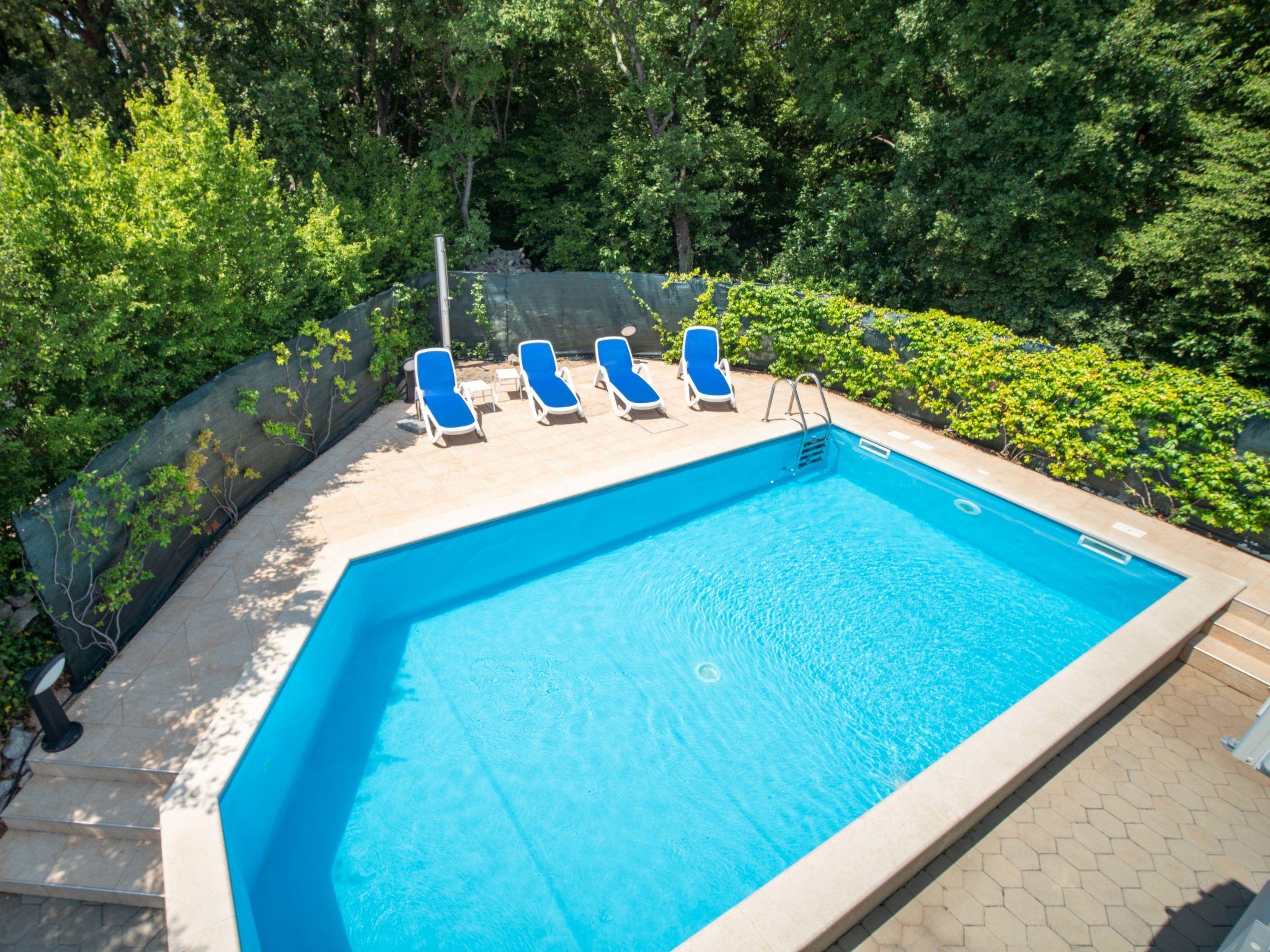 Photo 26 - Maison de 3 chambres à Krk avec piscine privée et jardin