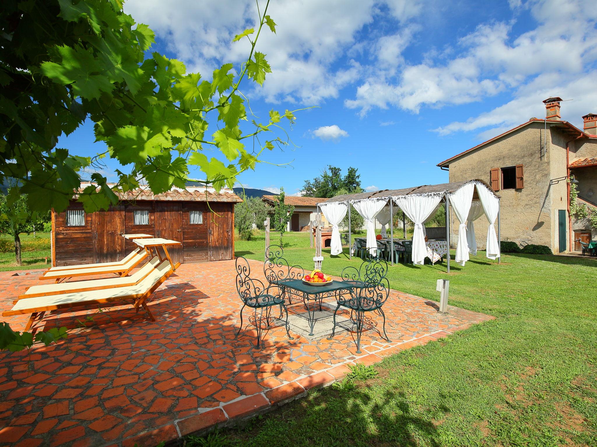 Photo 2 - Maison de 3 chambres à Terranuova Bracciolini avec piscine privée et jardin