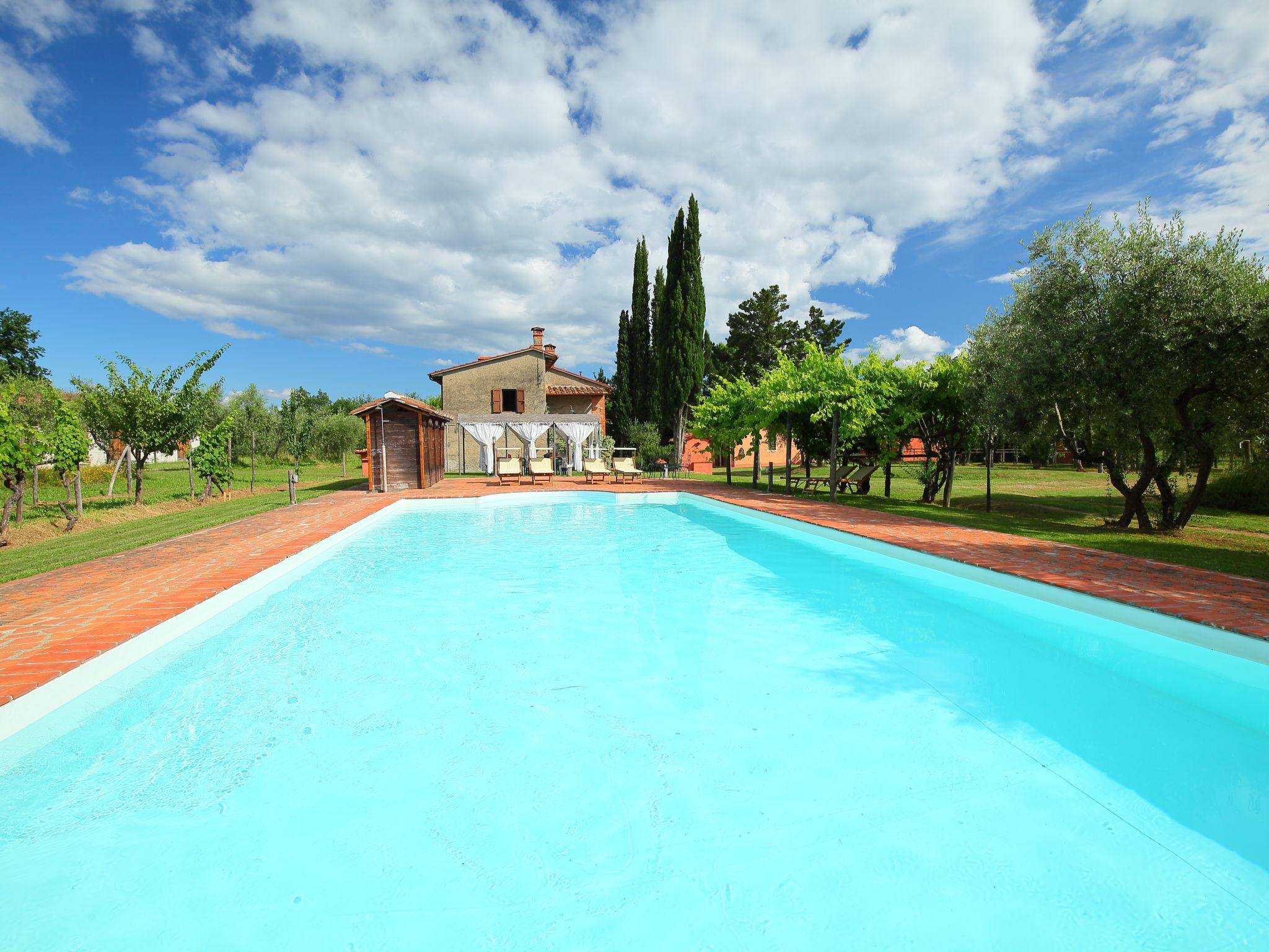 Foto 18 - Casa de 3 quartos em Terranuova Bracciolini com piscina privada e jardim