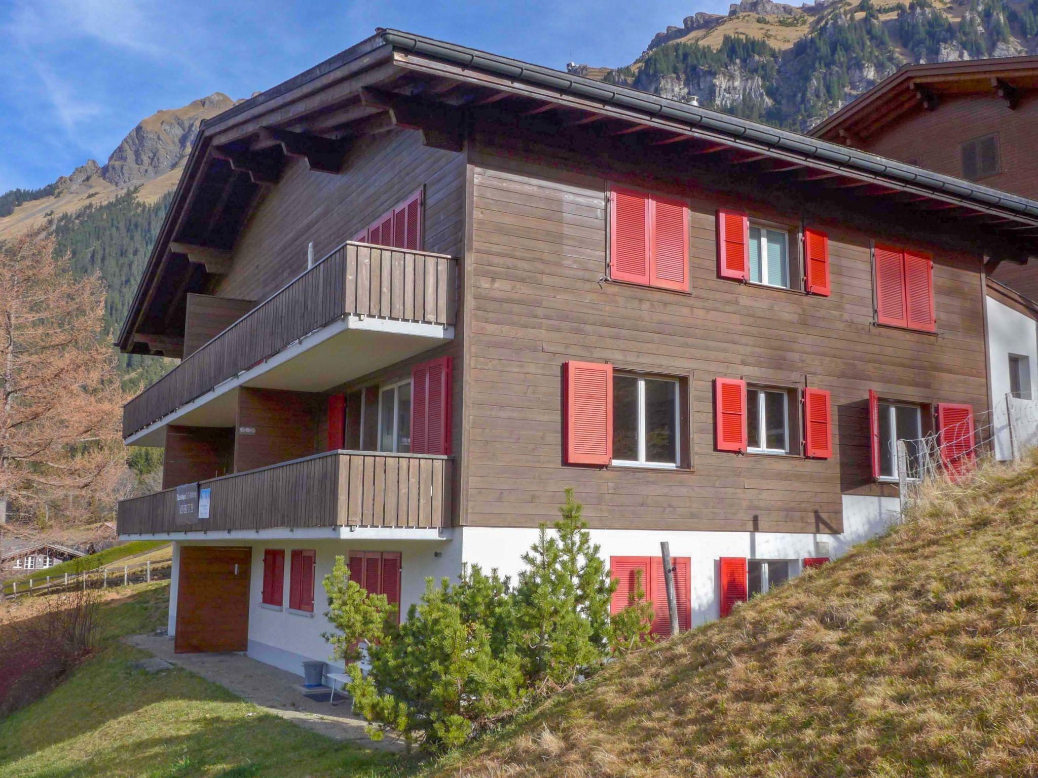 Foto 5 - Apartamento de 2 quartos em Lauterbrunnen com vista para a montanha