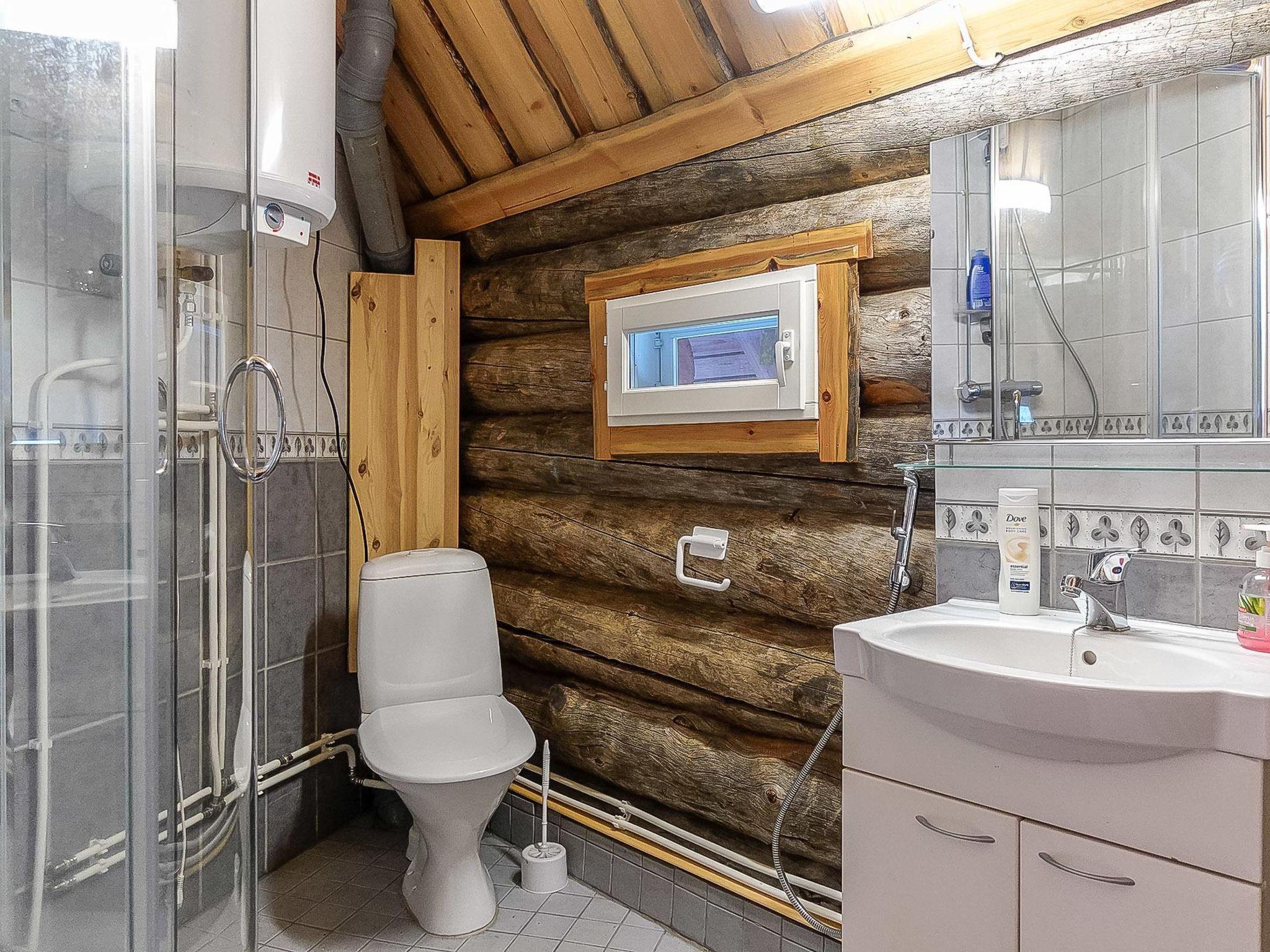 Foto 21 - Casa de 1 habitación en Rovaniemi con sauna y vistas a la montaña