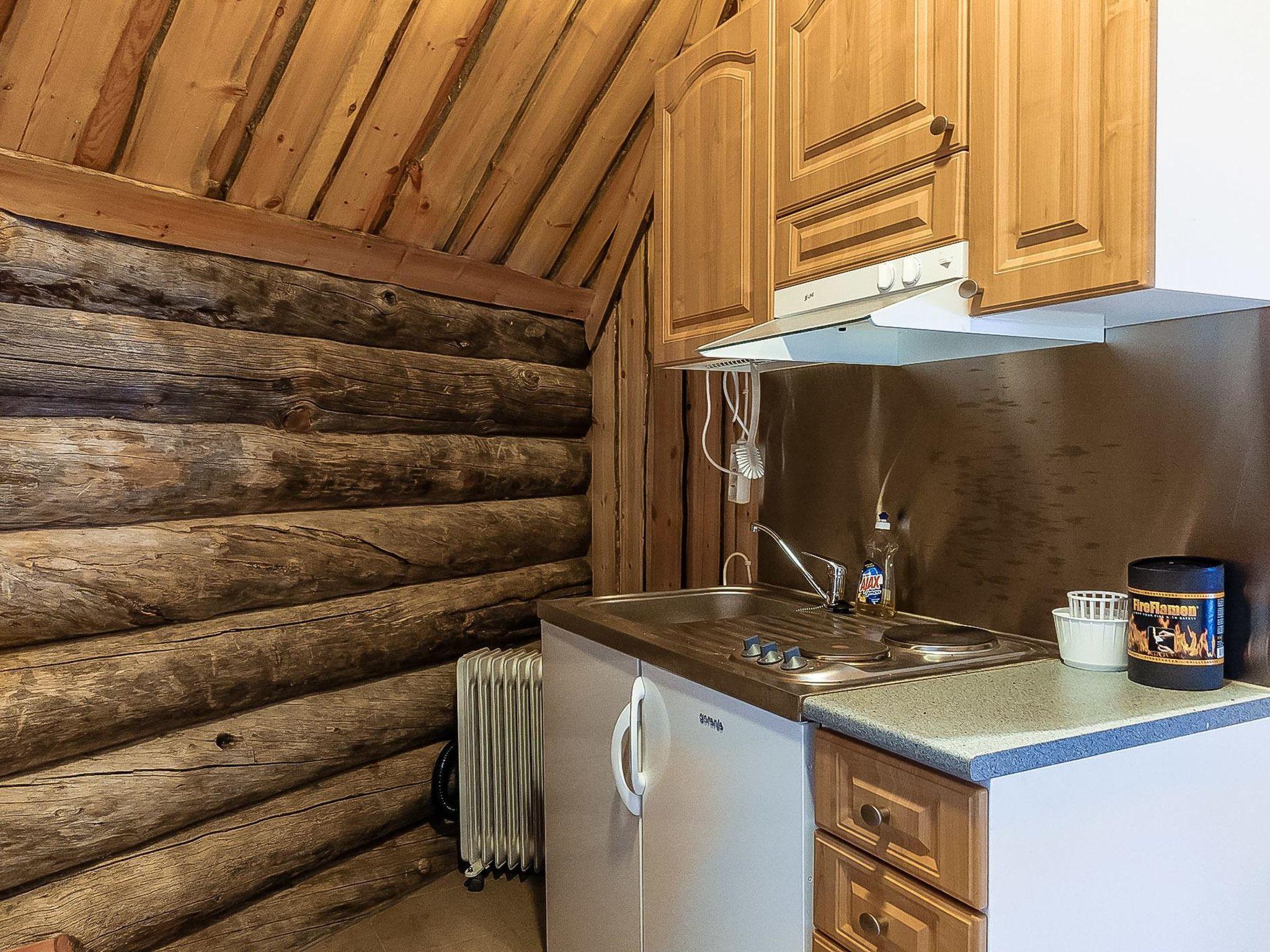 Foto 22 - Casa de 1 quarto em Rovaniemi com sauna e vista para a montanha